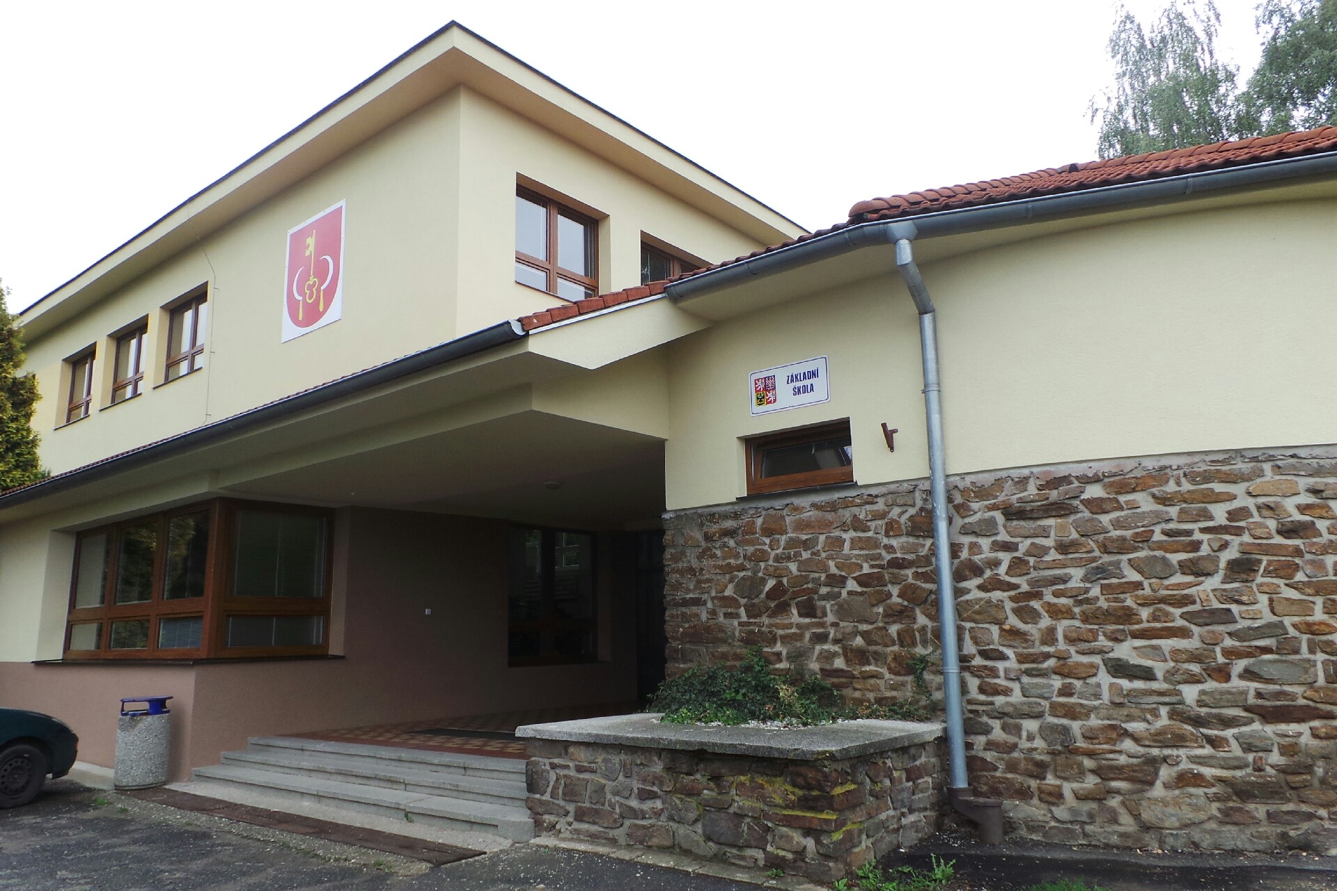 Základní škola Senožaty, okres Pelhřimov