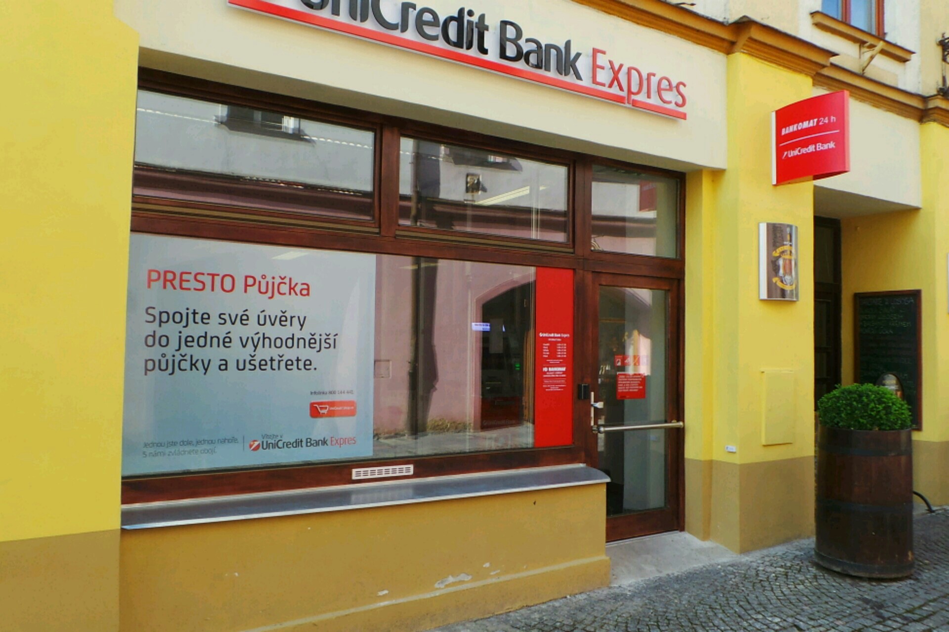 UniCredit Bank Expres foto 2