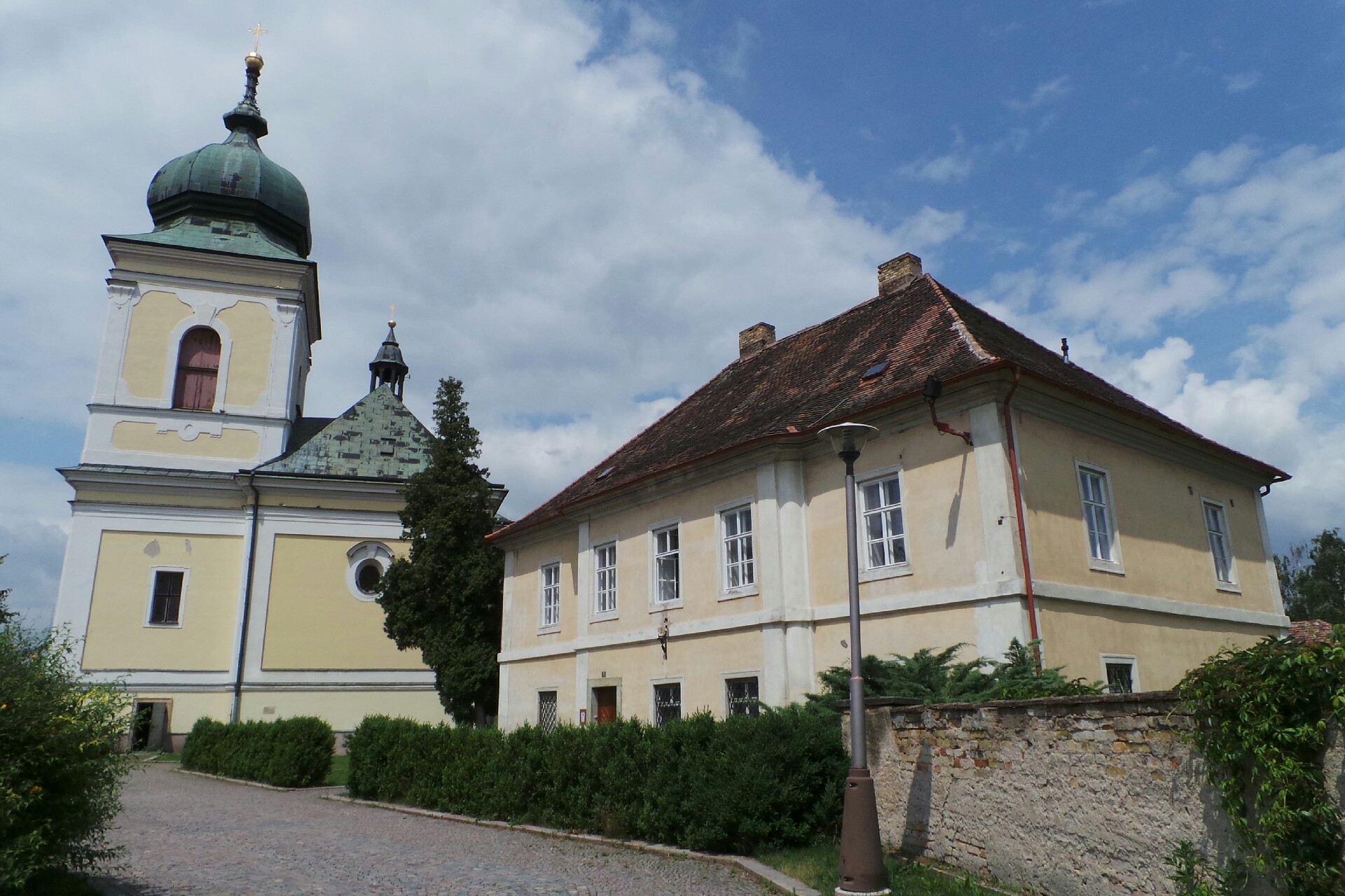 Římskokatolická farnost Holice