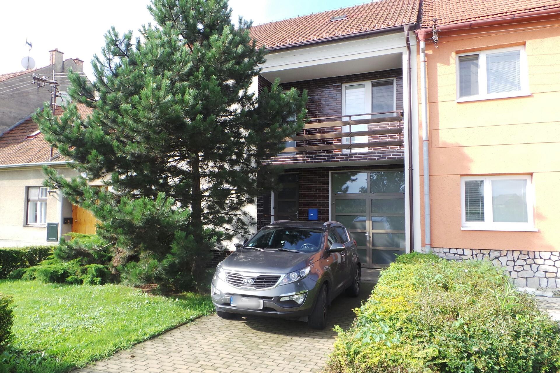 Petr Uvízl - realizace zahrad foto 1