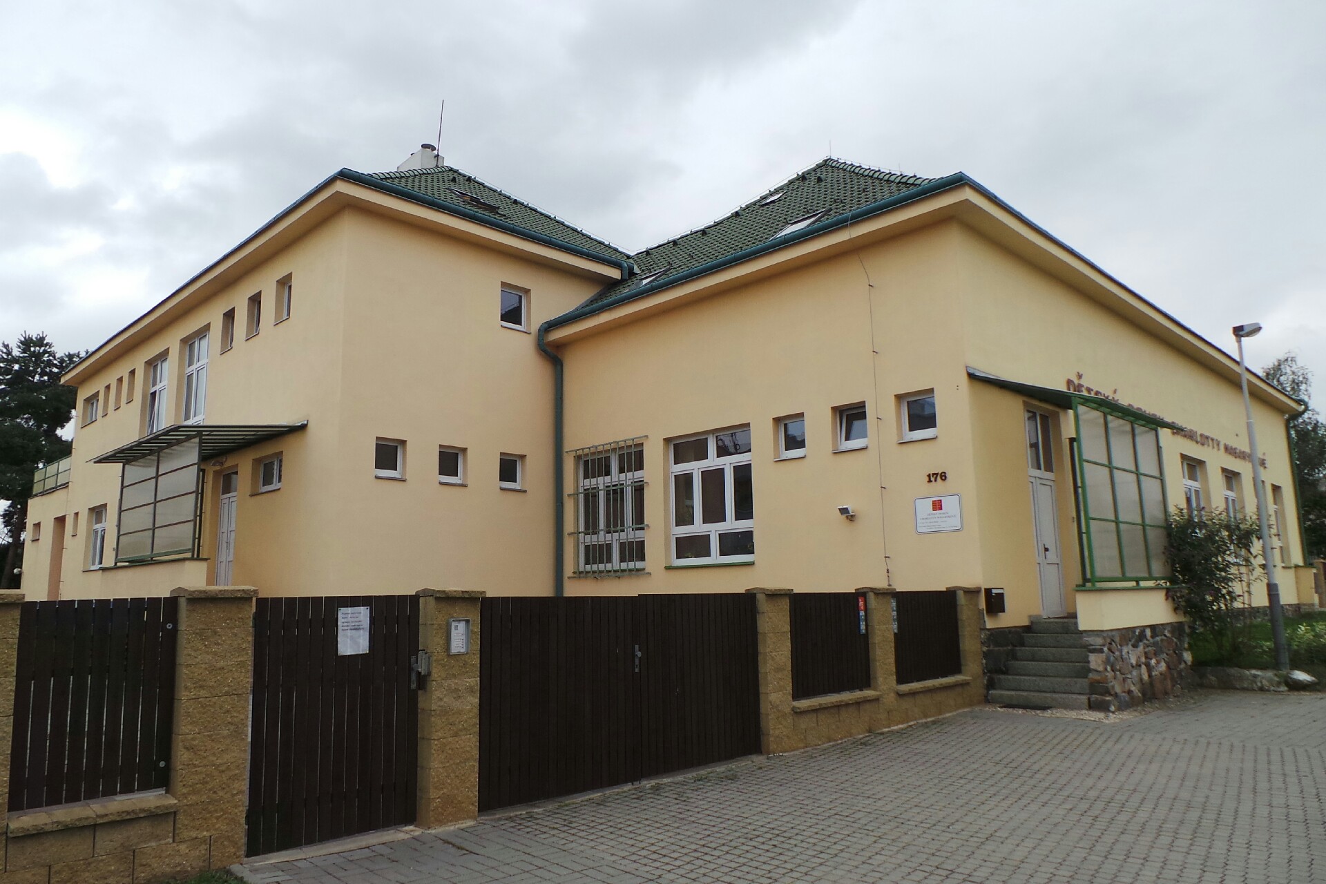 Centrum služeb pro rodinu a dítě a dětský domov Charlotty Masarykové