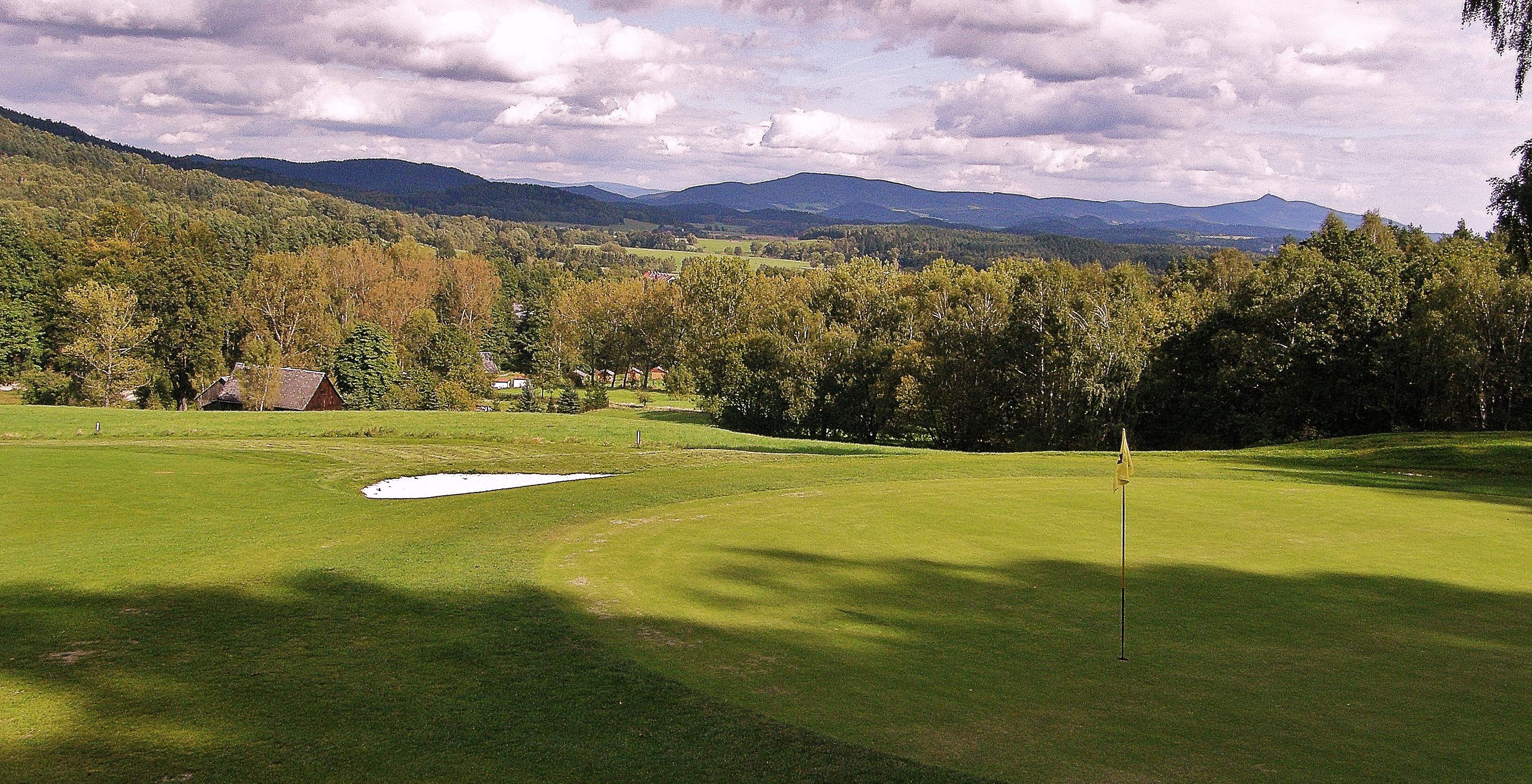 KRÁLOVSKÝ GOLF CLUB MALEVIL foto 3