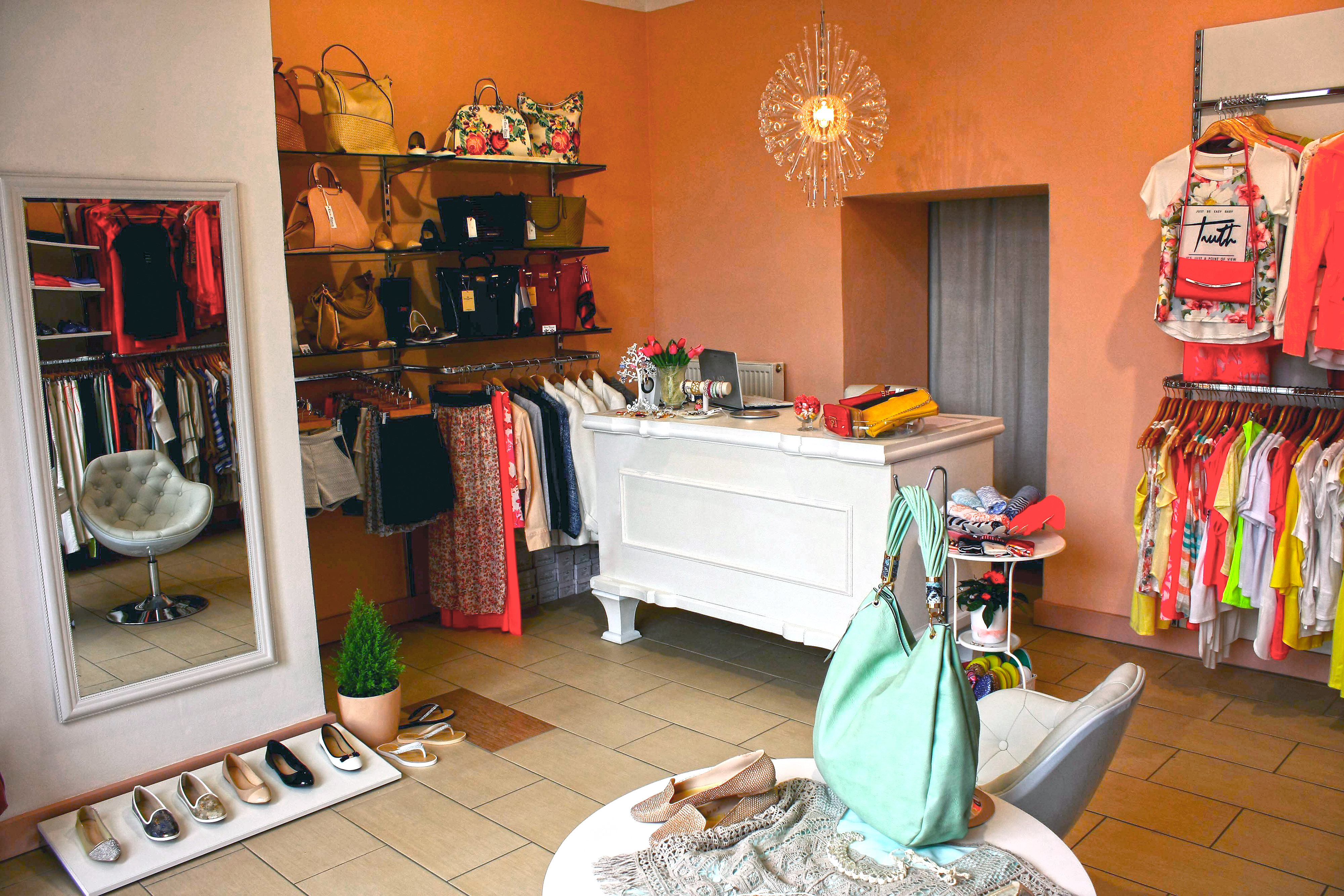 Roca Blanca Fashion Store foto 2