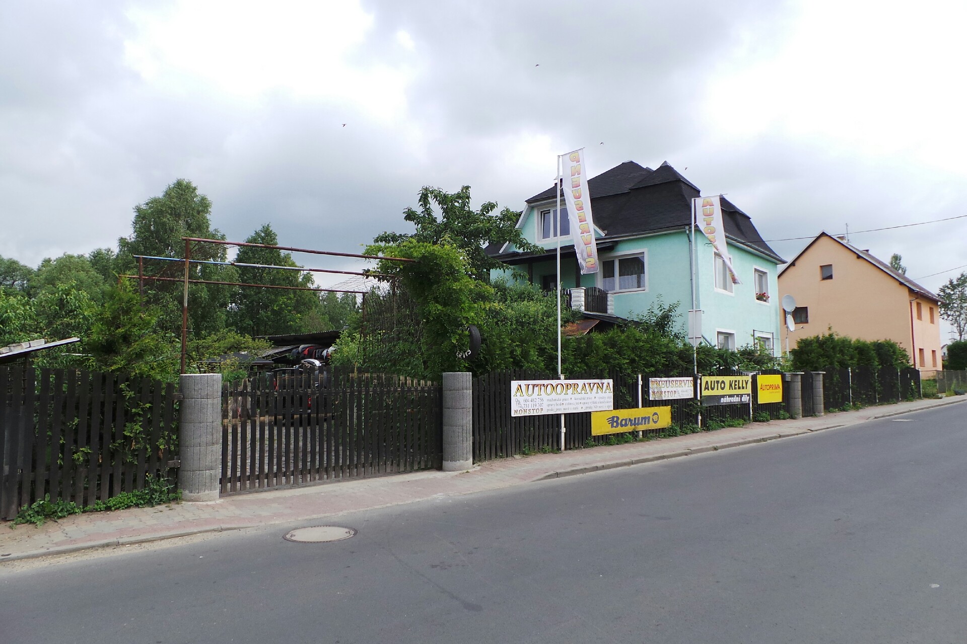 Autoservis u rybníku Prokůpek