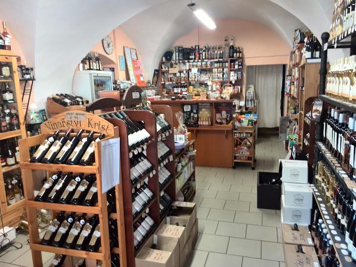Vinotéka Dobré víno Cestrovi foto 4