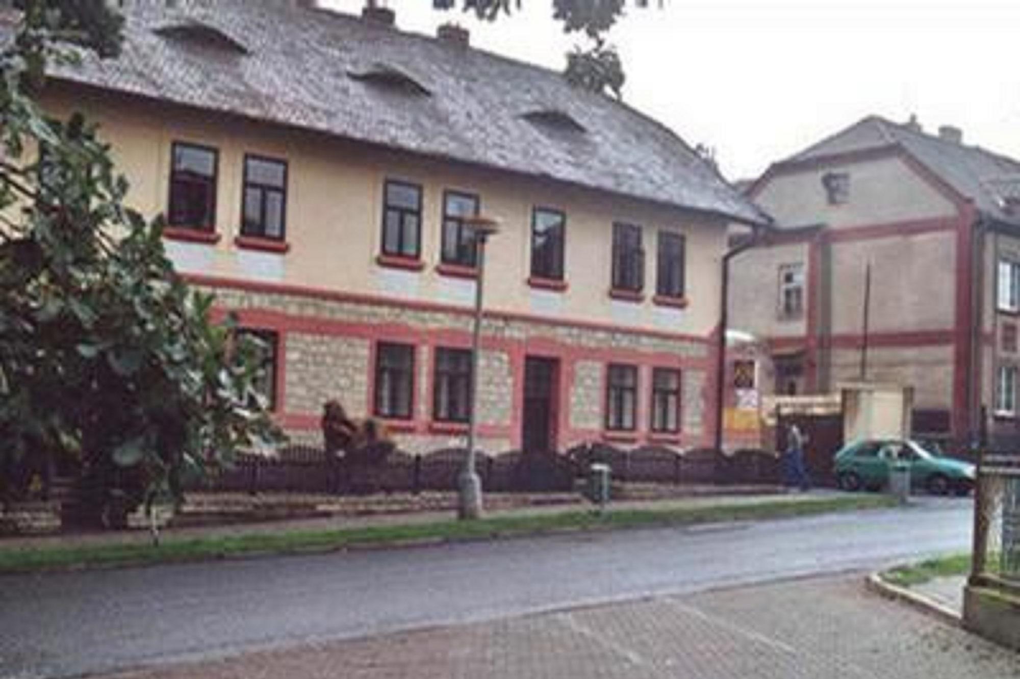 PÍSKY-J. Elsnic spol s r.o. kanceláře