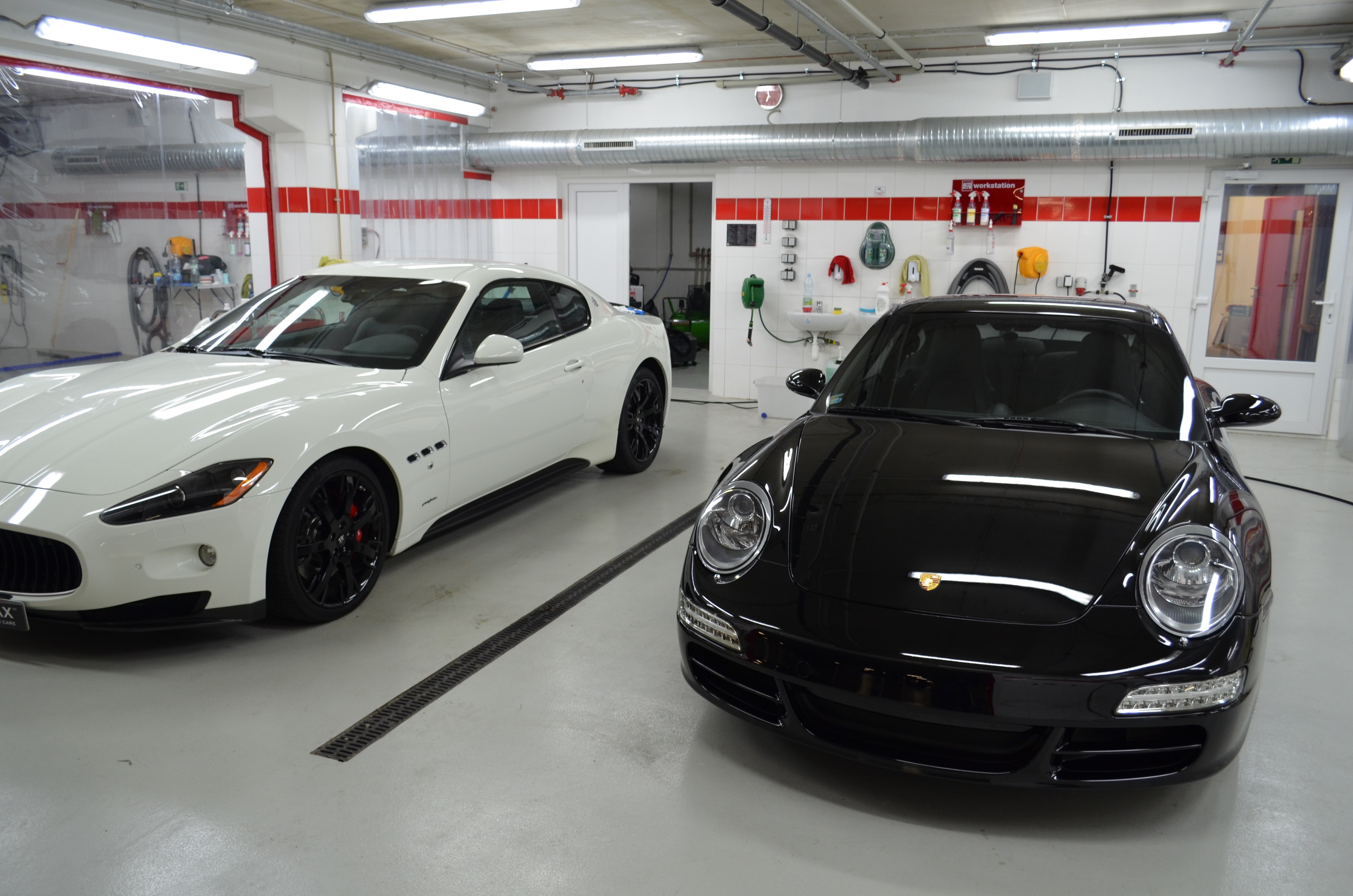GROUP CARS CENTER ONE, s.r.o. foto 2