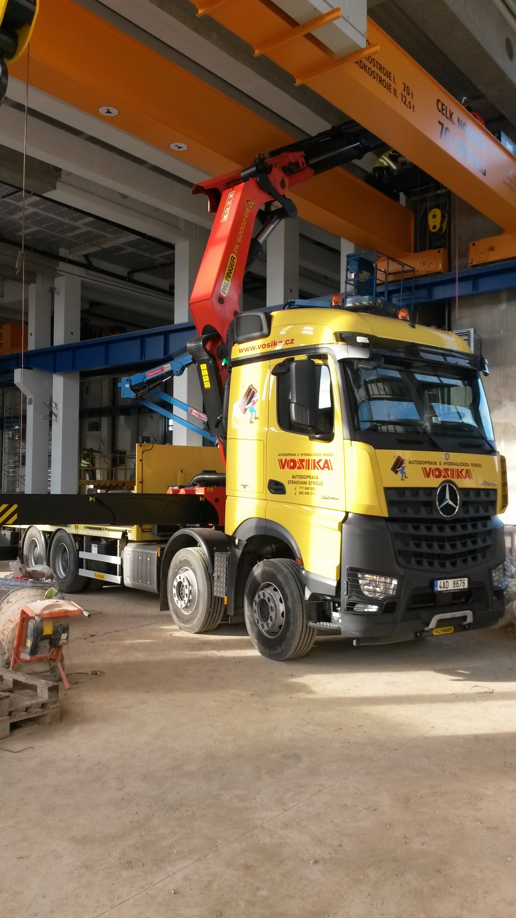 VOSIKA TRANS s.r.o. - Autodoprava s hydraulickou rukou foto 4