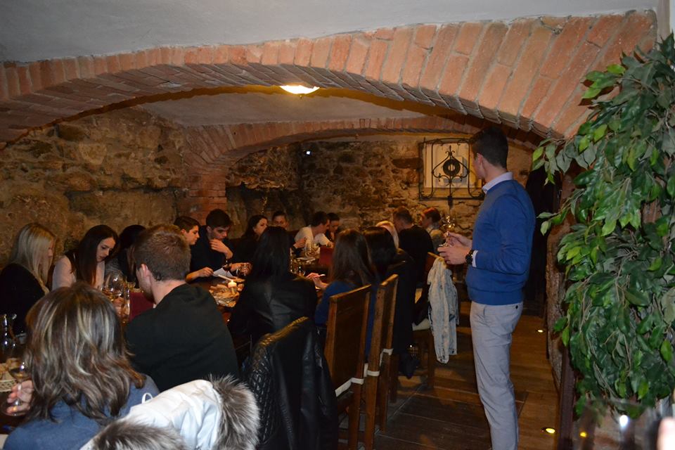 Vinotéka a vinárna Jezuitská