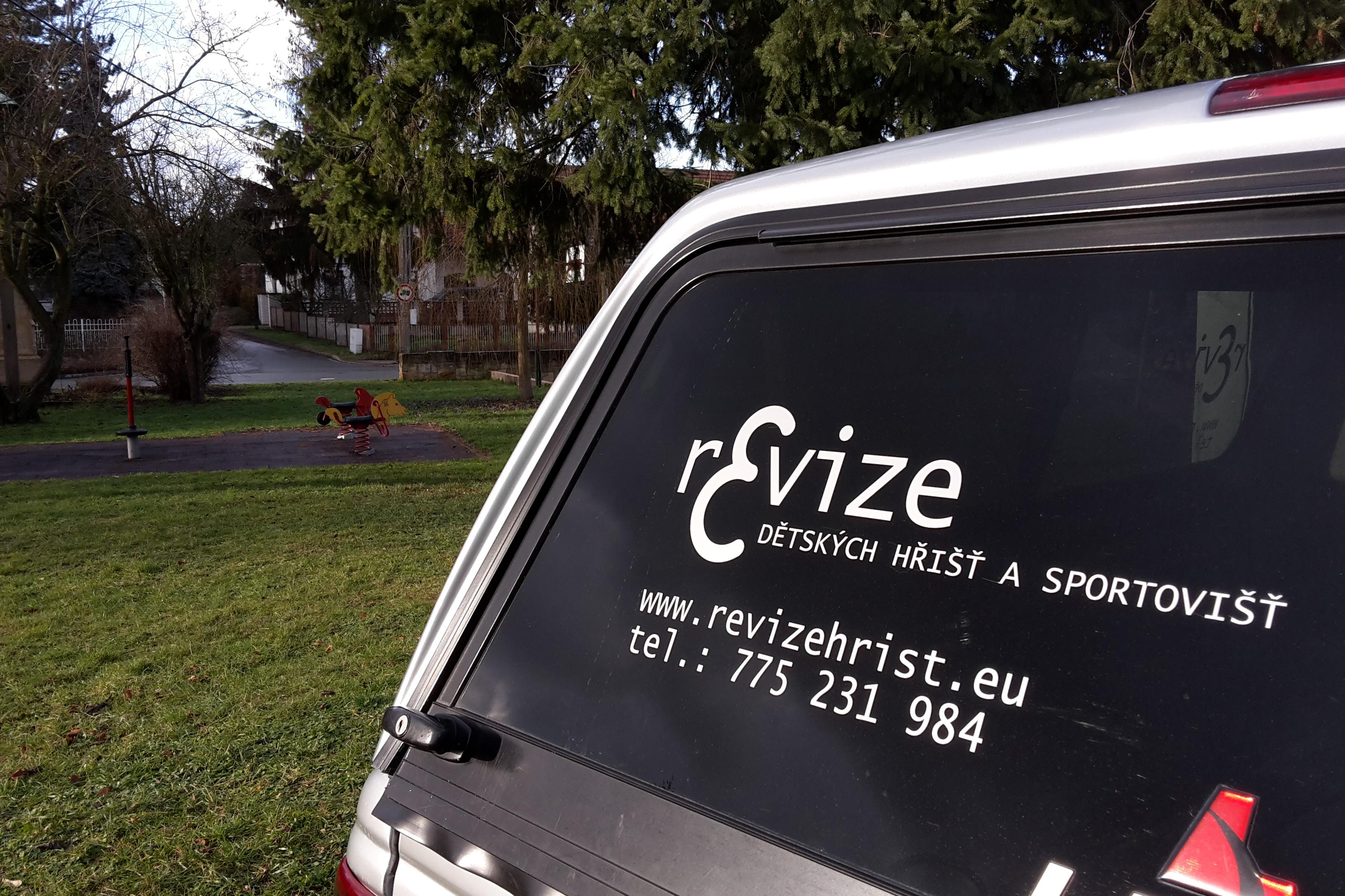 Lukáš Ondráček - Revize dětských hřišť a sportovišť