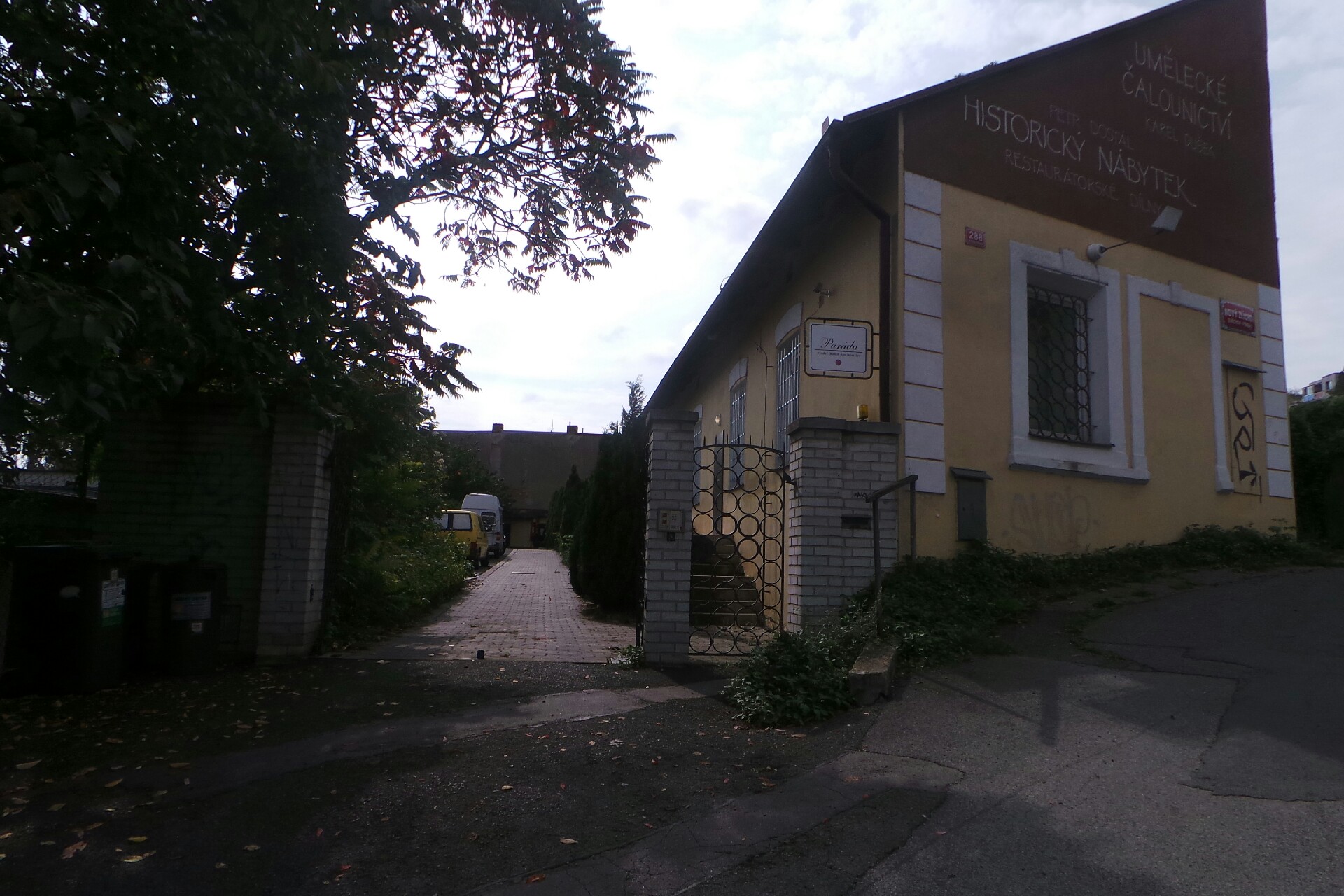 Umělecká řemesla, s.r.o.