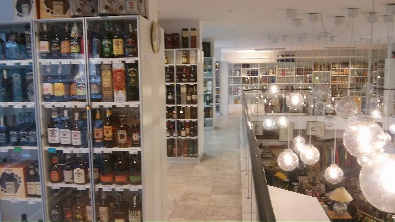 Hyveco Liquor Shop foto 2