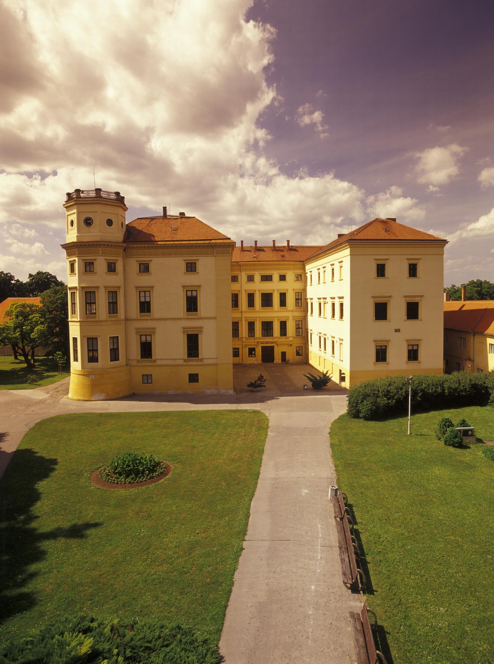 Národní ústav lidové kultury