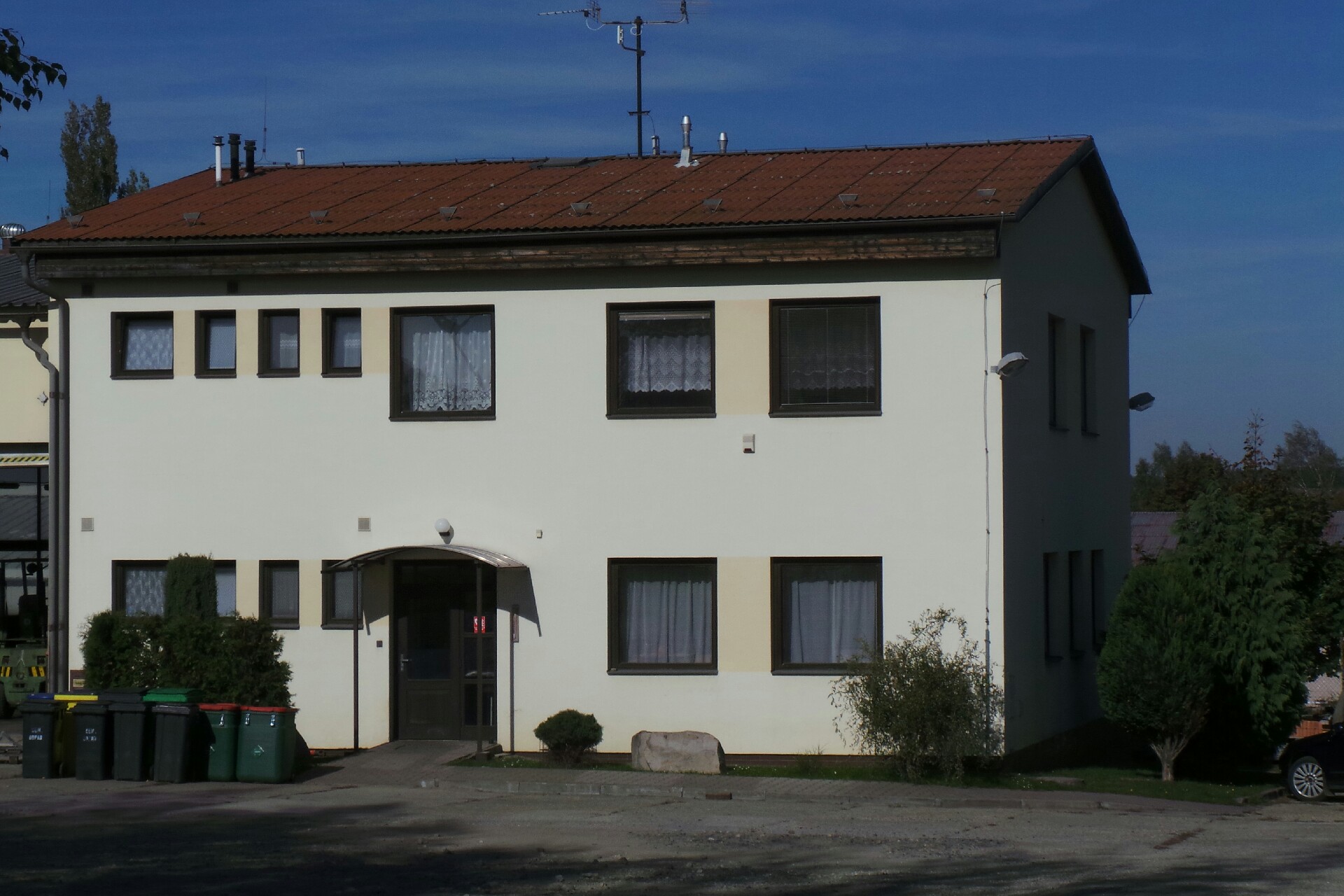 AUTODOPRAVA - AUTOOPRAVNA L+M