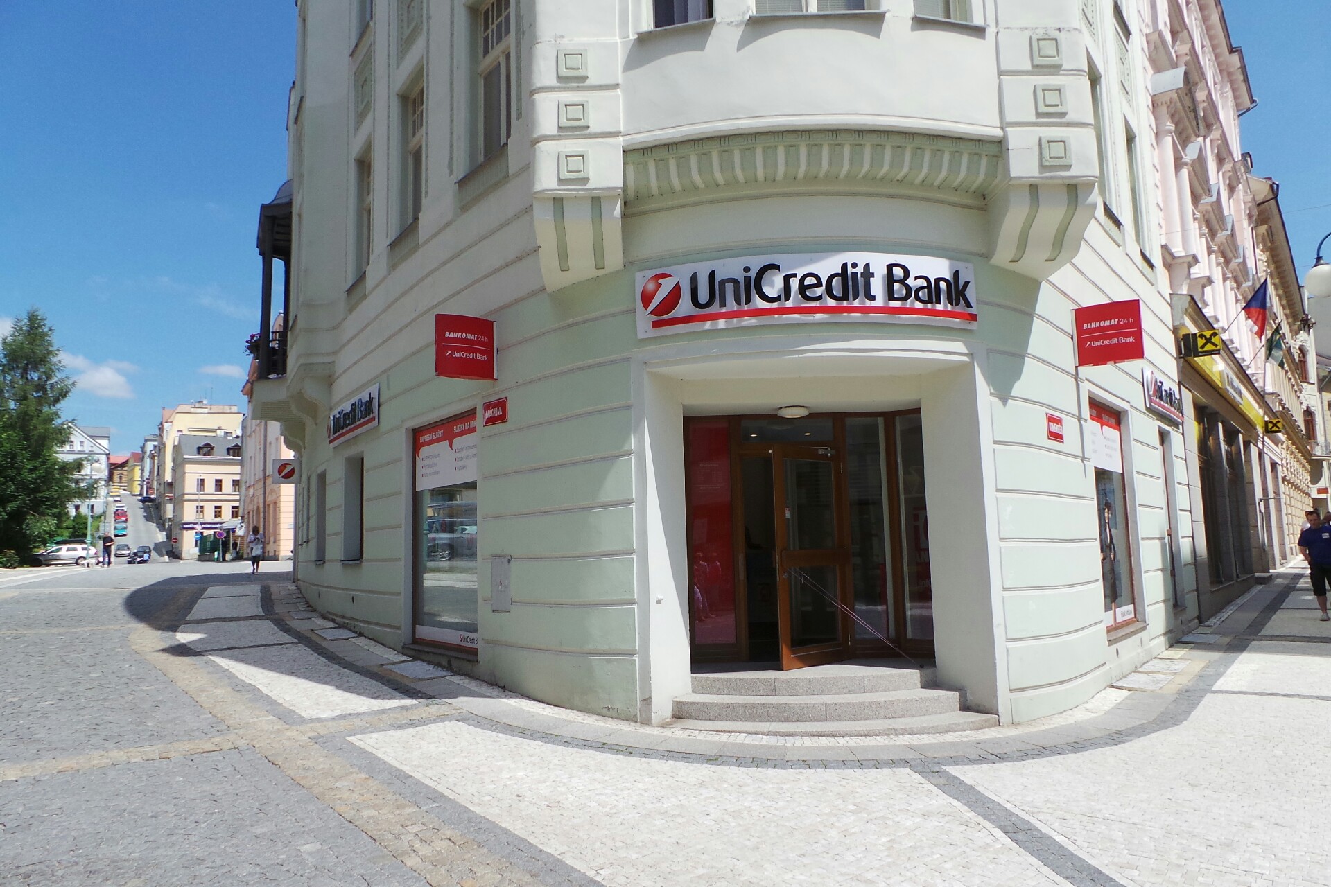 UniCredit Bank Expres foto 3