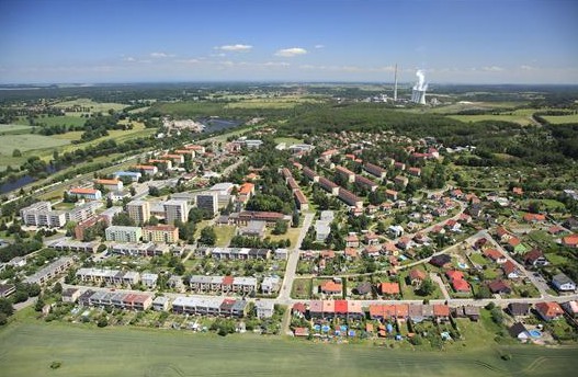 Chvaletice - městský úřad foto 2