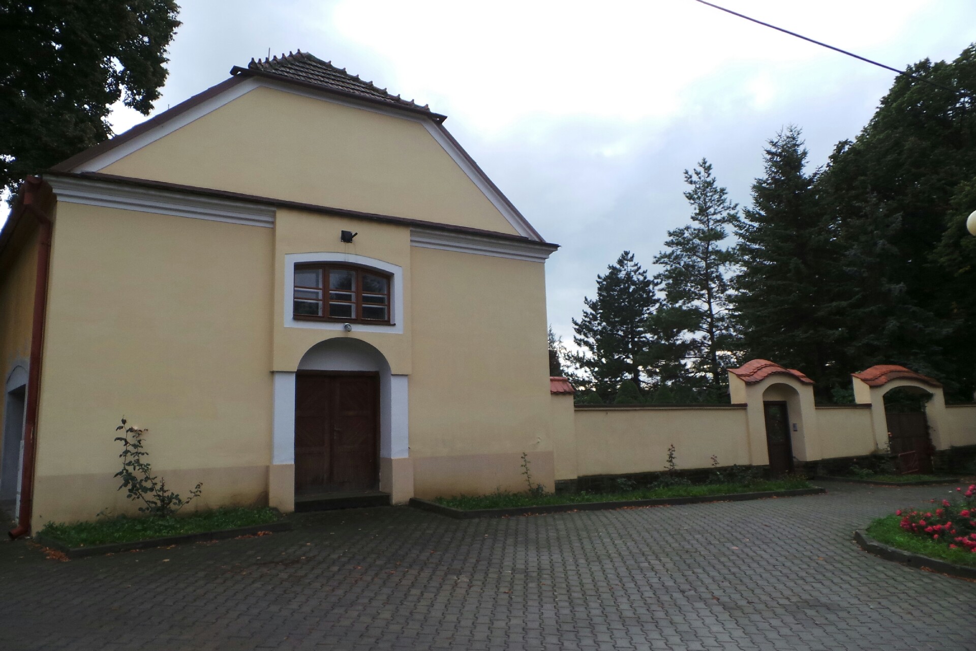 Římskokatolická farnost Velká nad Veličkou