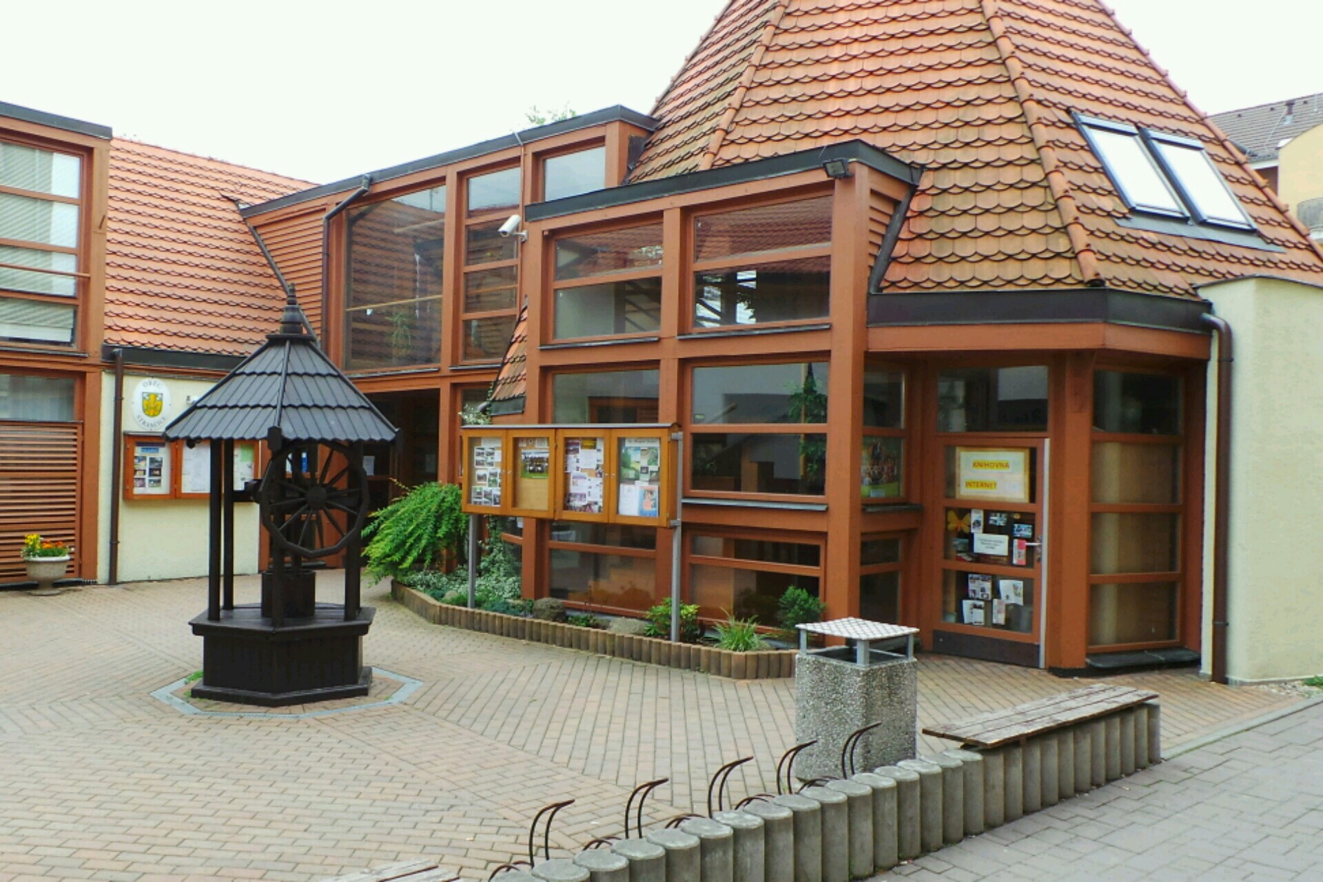 Strančice - obecní úřad