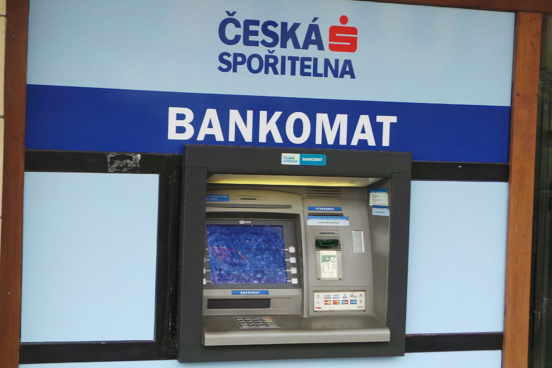 Bankomat České spořitelny foto 2