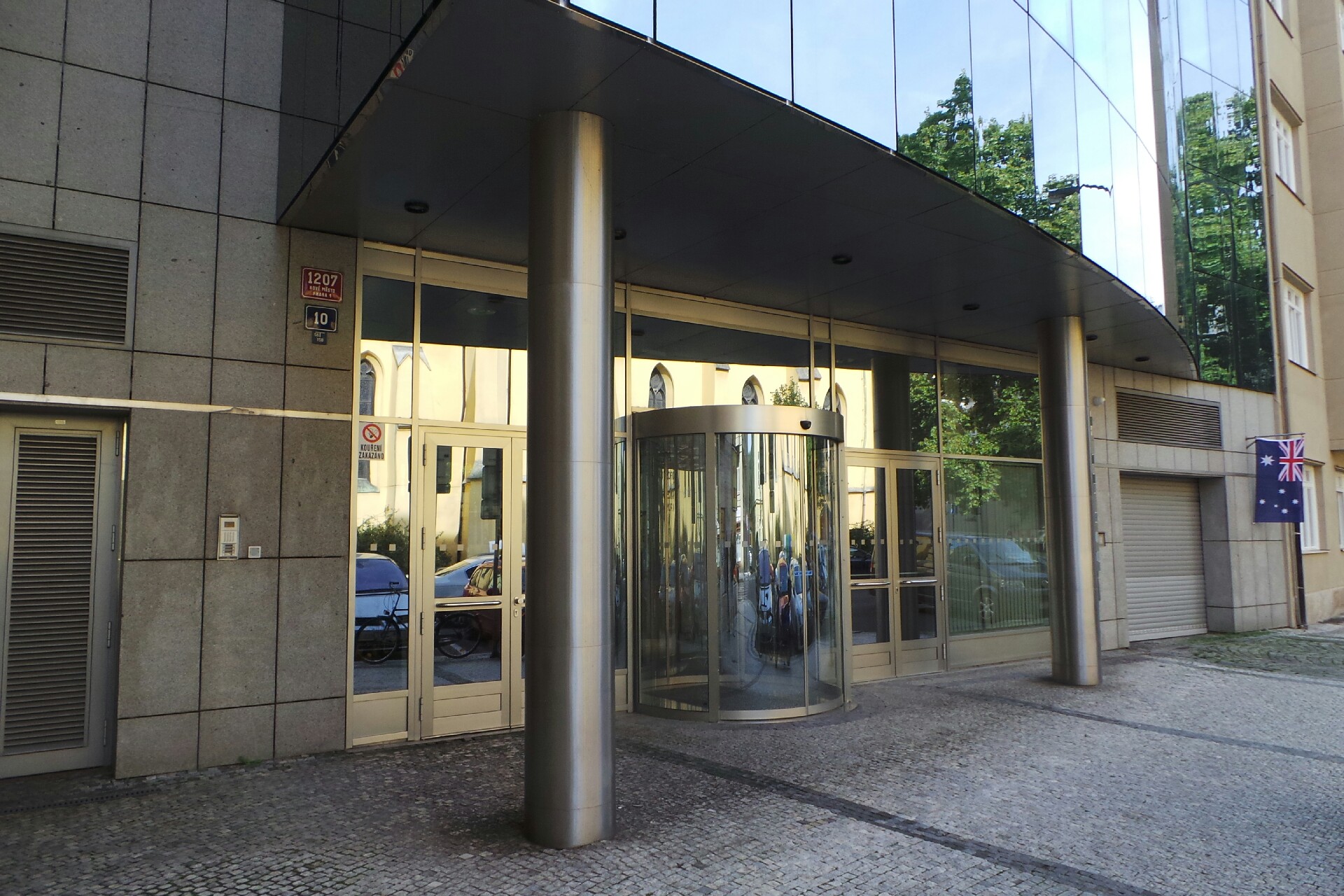 Mgr. Tomáš Politzer, advokát