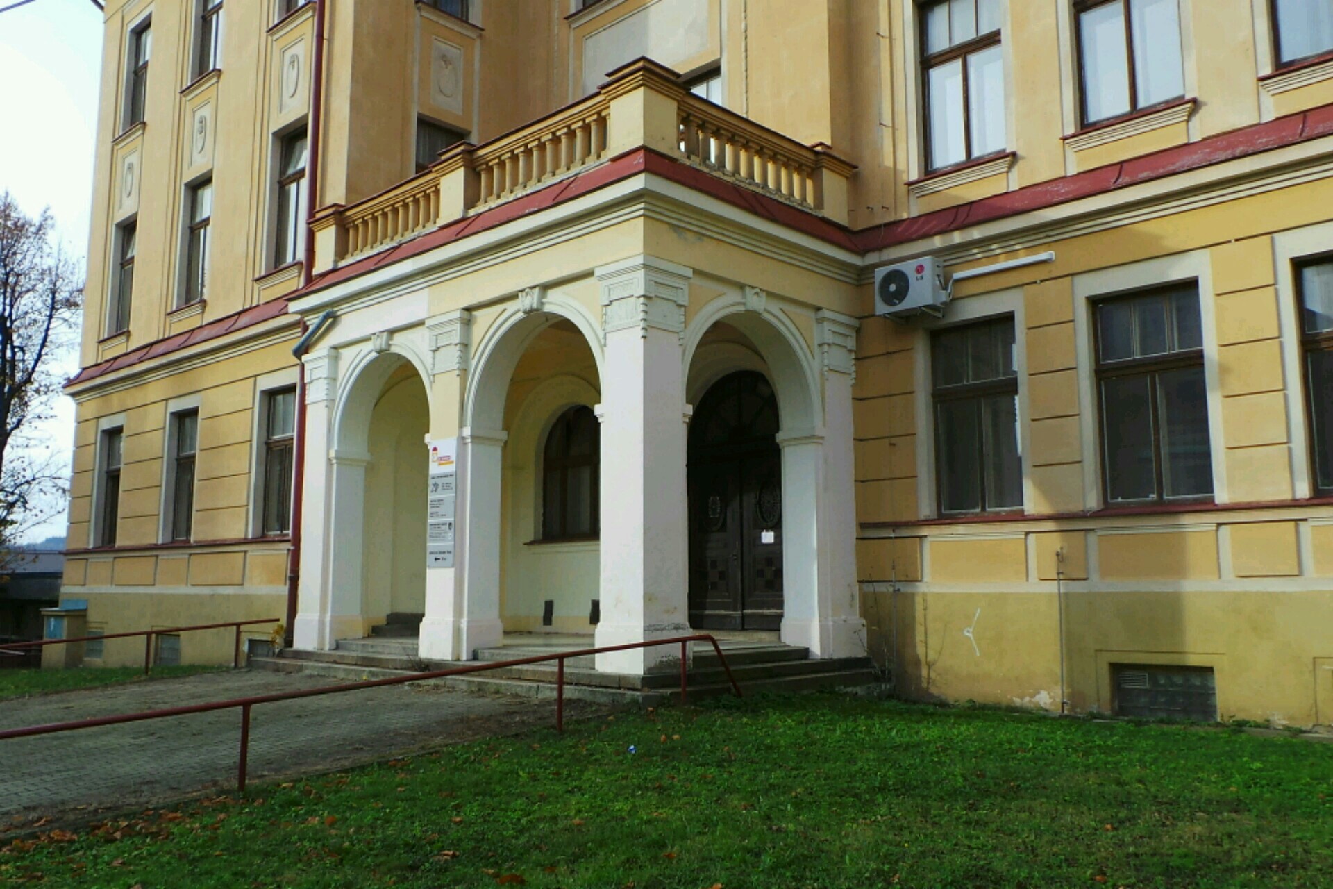 Základní škola Jablonec nad Nisou, Na Šumavě 43