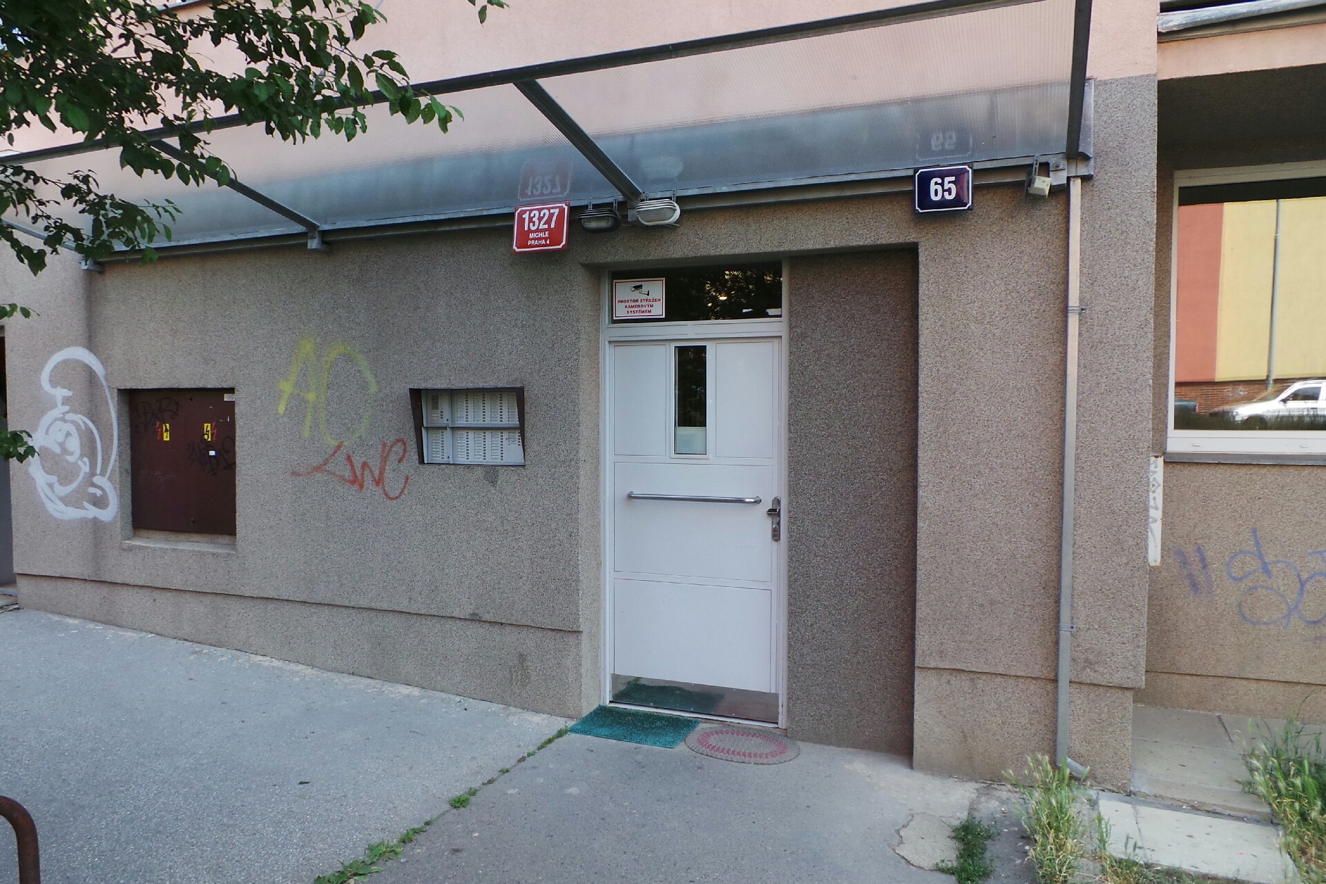 Umělecká agentura M . O . I foto 1