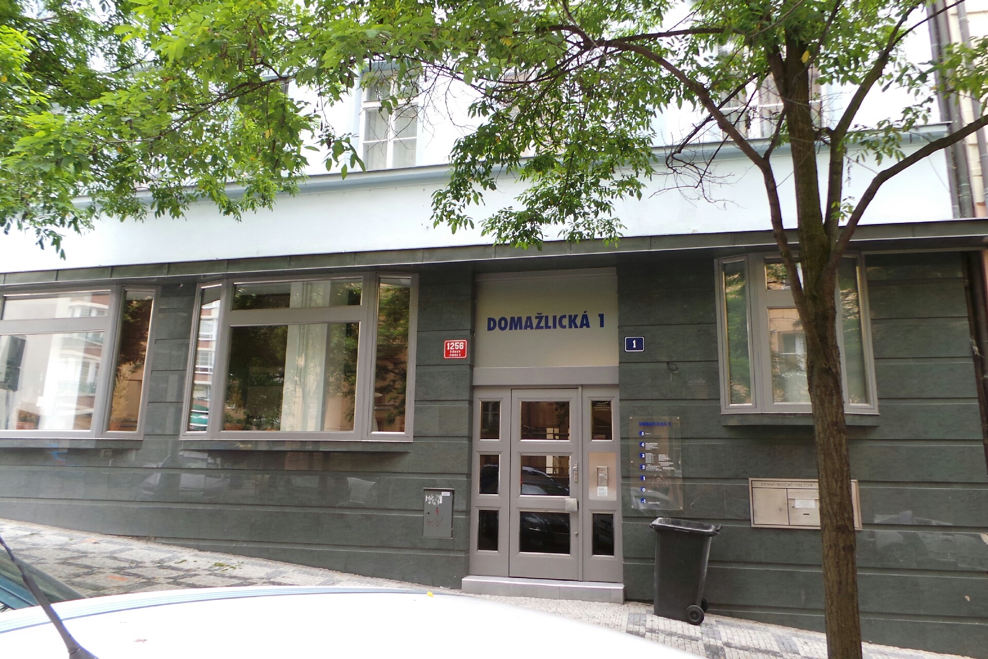 JONATHAN LIVINGSTON, s.r.o.