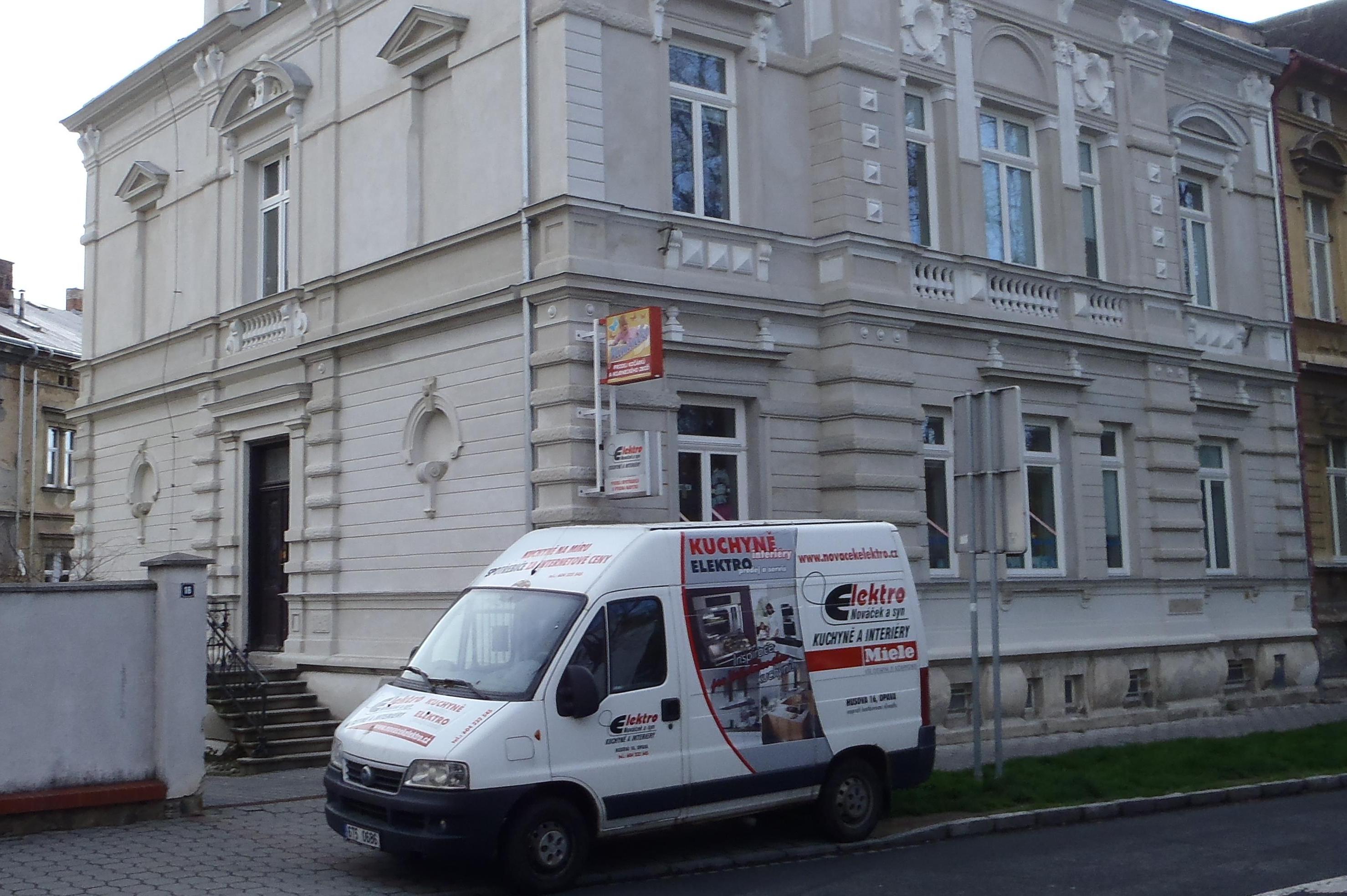 Tomáš Nováček - Elektro Nováček a syn - KUCHYNĚ A INTERIÉRY foto 1