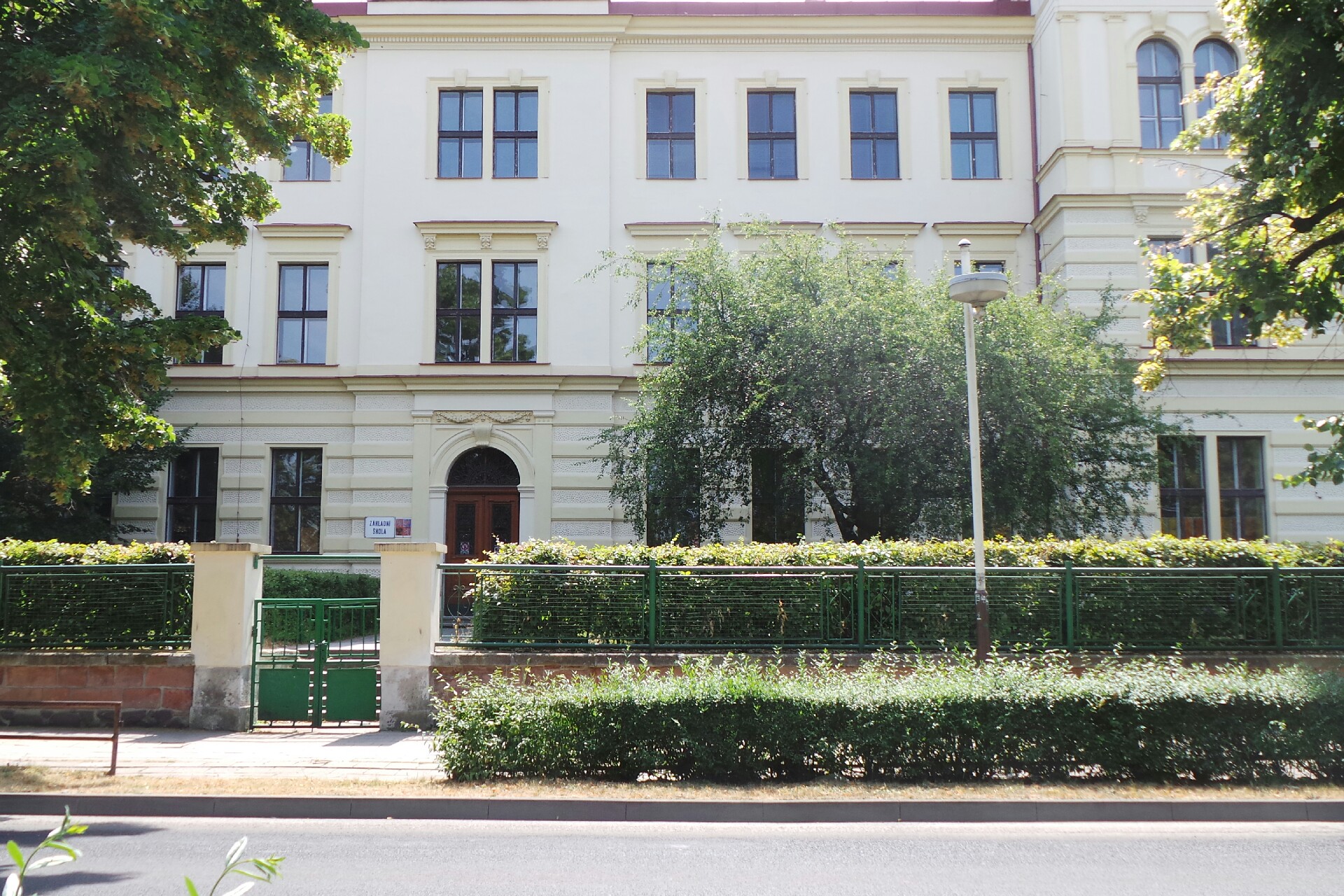 ZŠ Žatec, Komenského alej