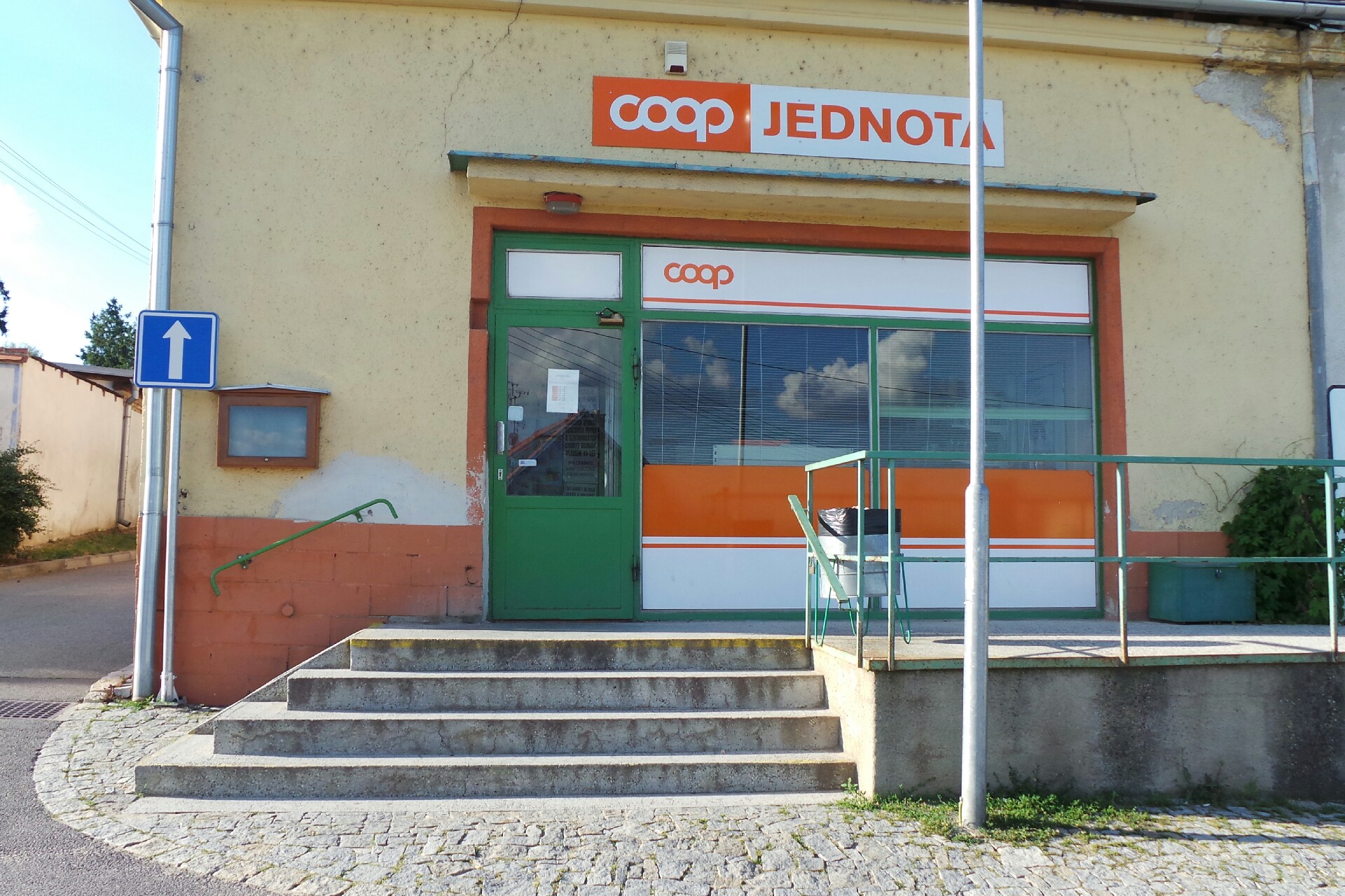 JEDNOTA, spotřební družstvo, Moravský Krumlov – COOP