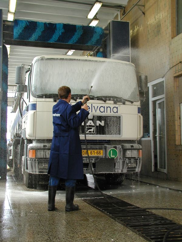 STK Kralupy - mycí linka foto 2