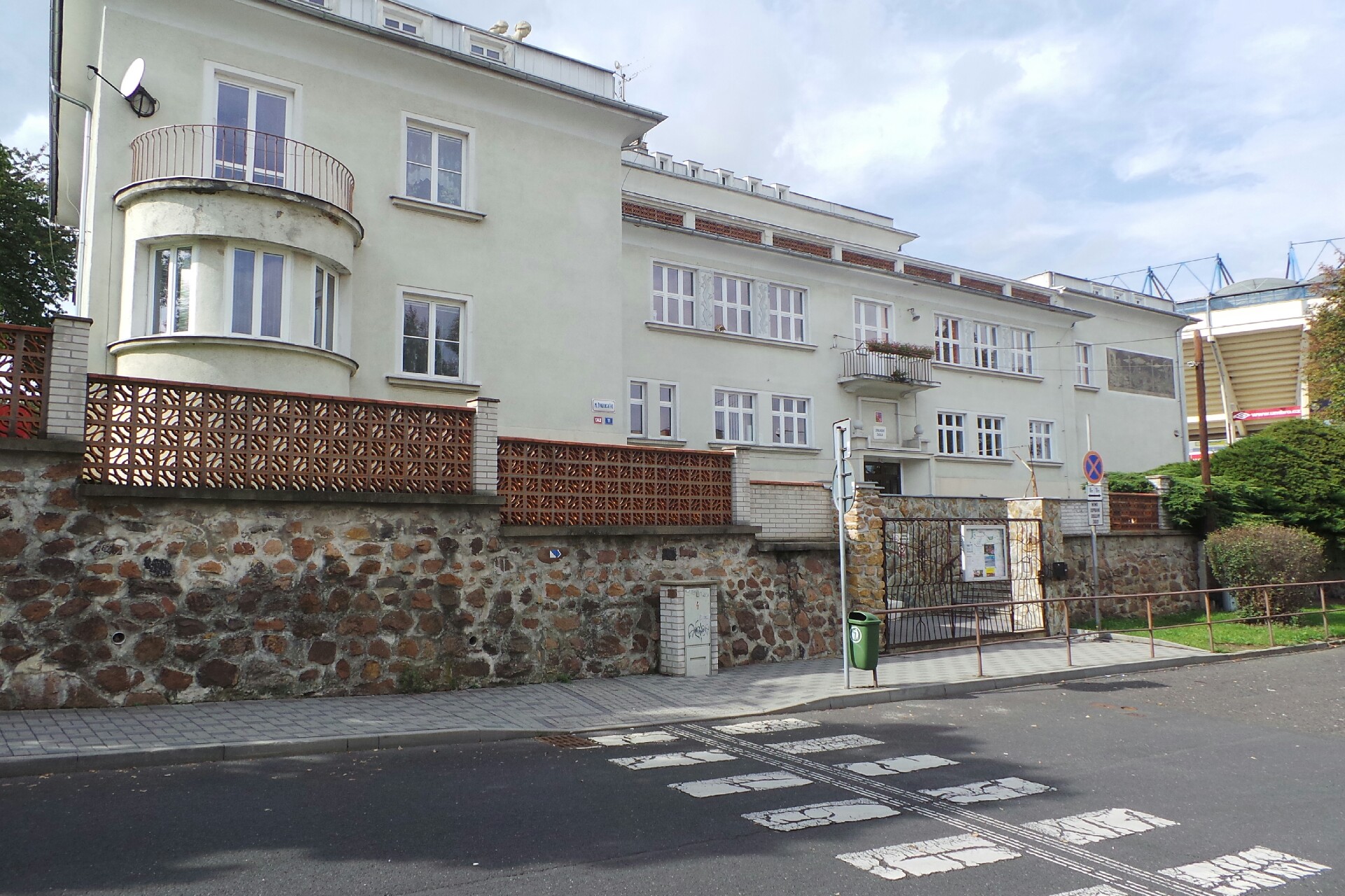 ZŠ s rozšířenou výukou tělesné výchovy, Teplice, Maxe Švabinského