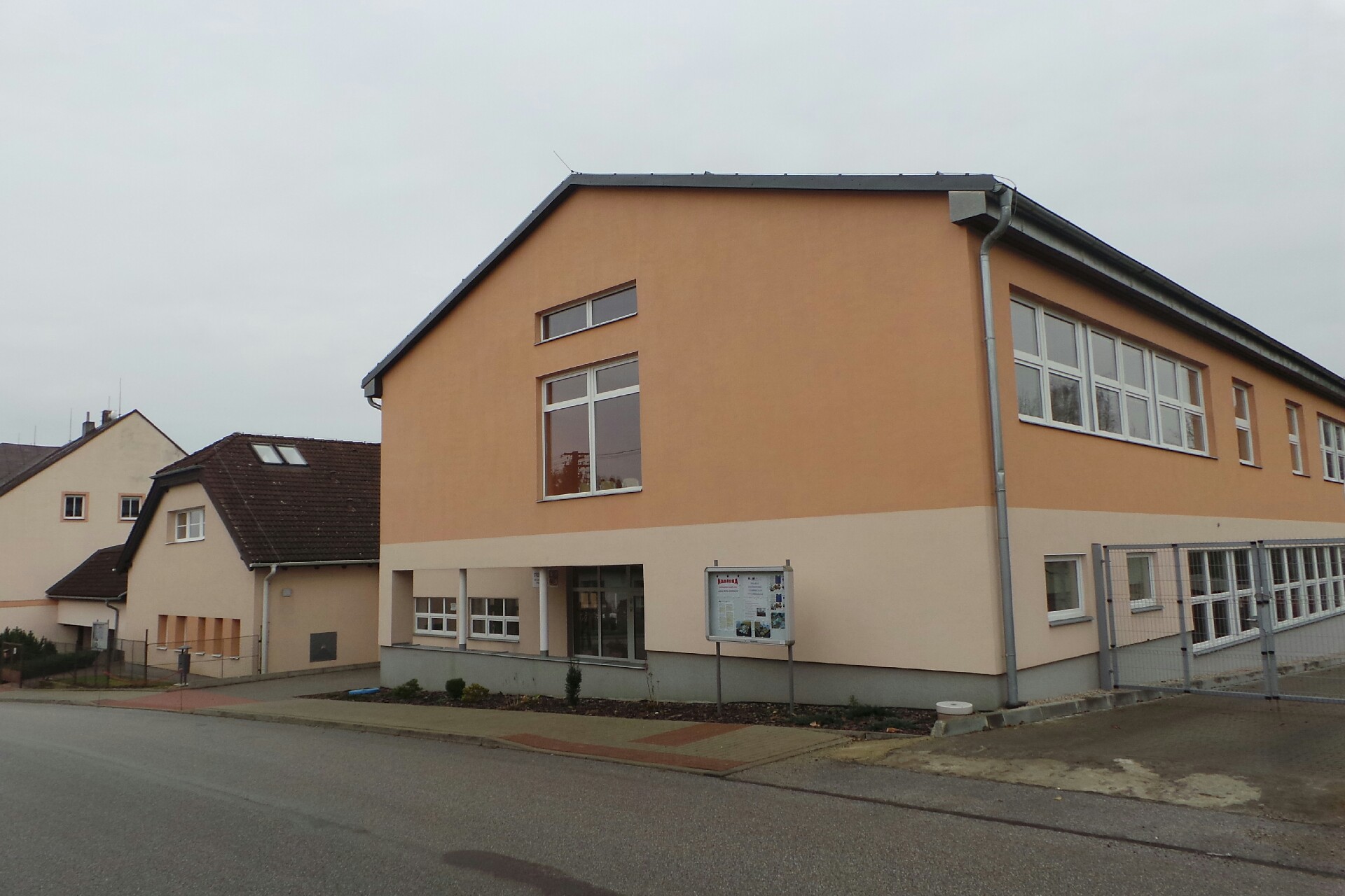 Střední škola, Lomnice nad Popelkou , Antala Staška 213