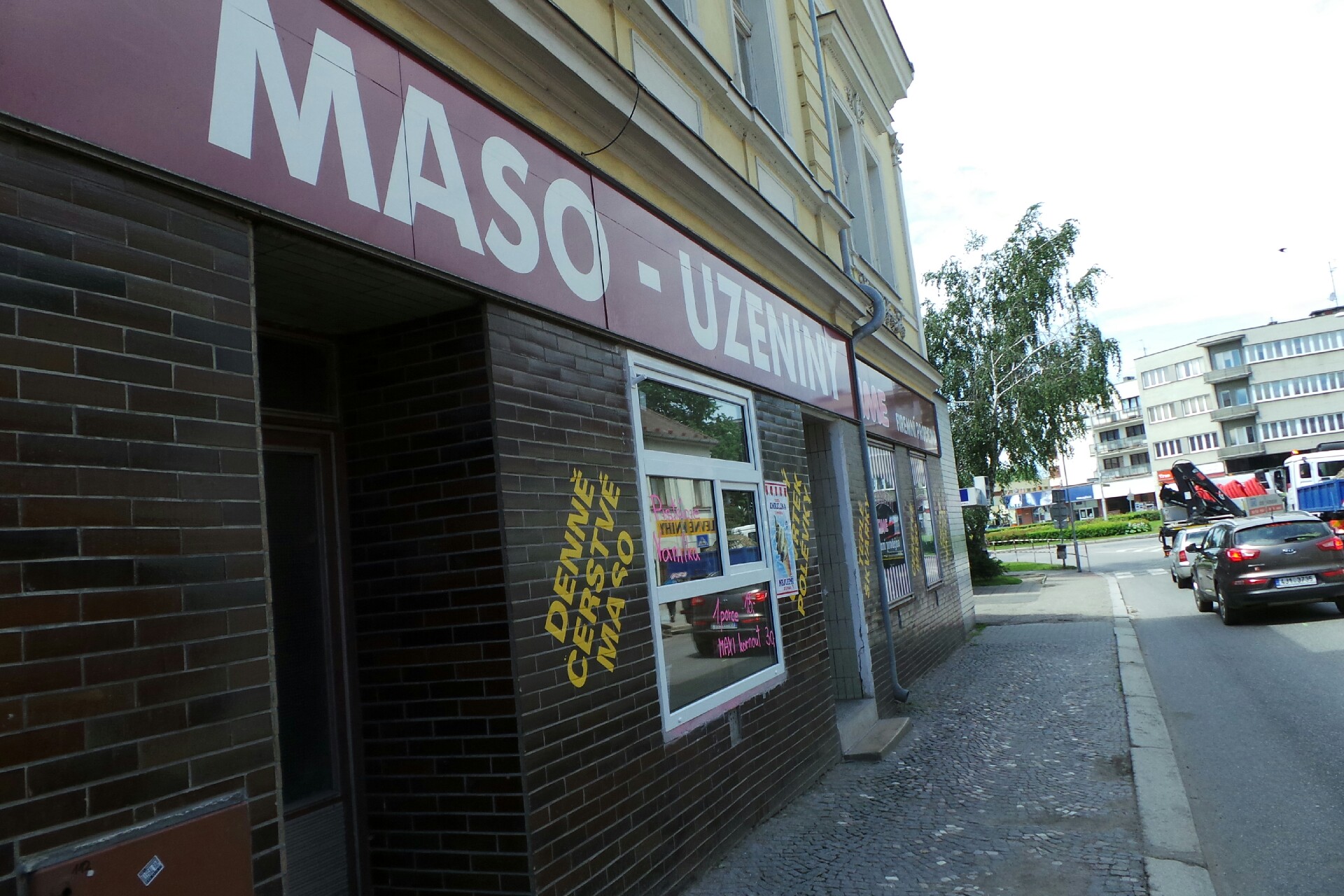 MASO - UZENINY Kamil Mifka