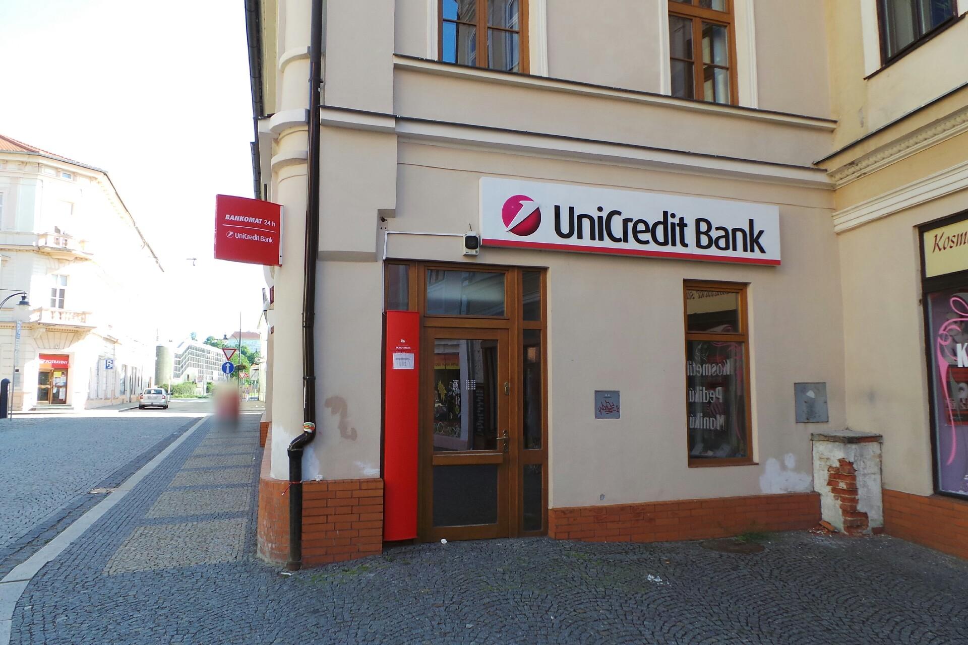 UniCredit Bank Czech Republic and Slovakia, a.s. foto 2