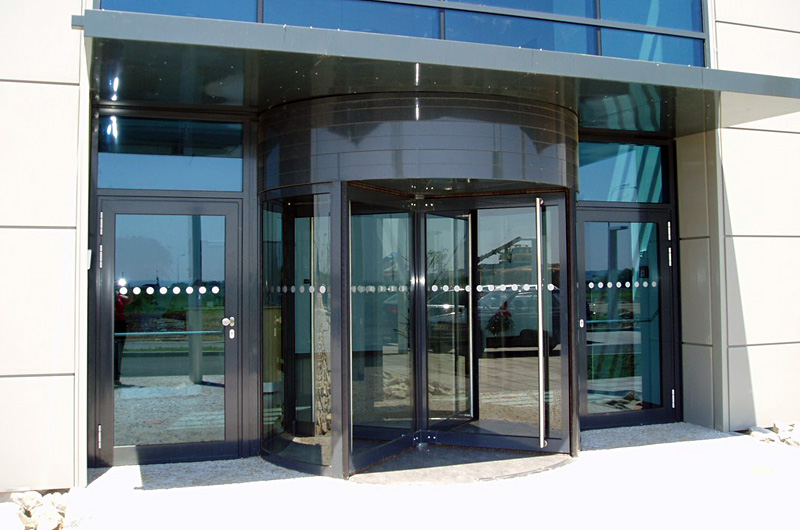 TRIDO - automatické dveře a garážová vrata foto 5