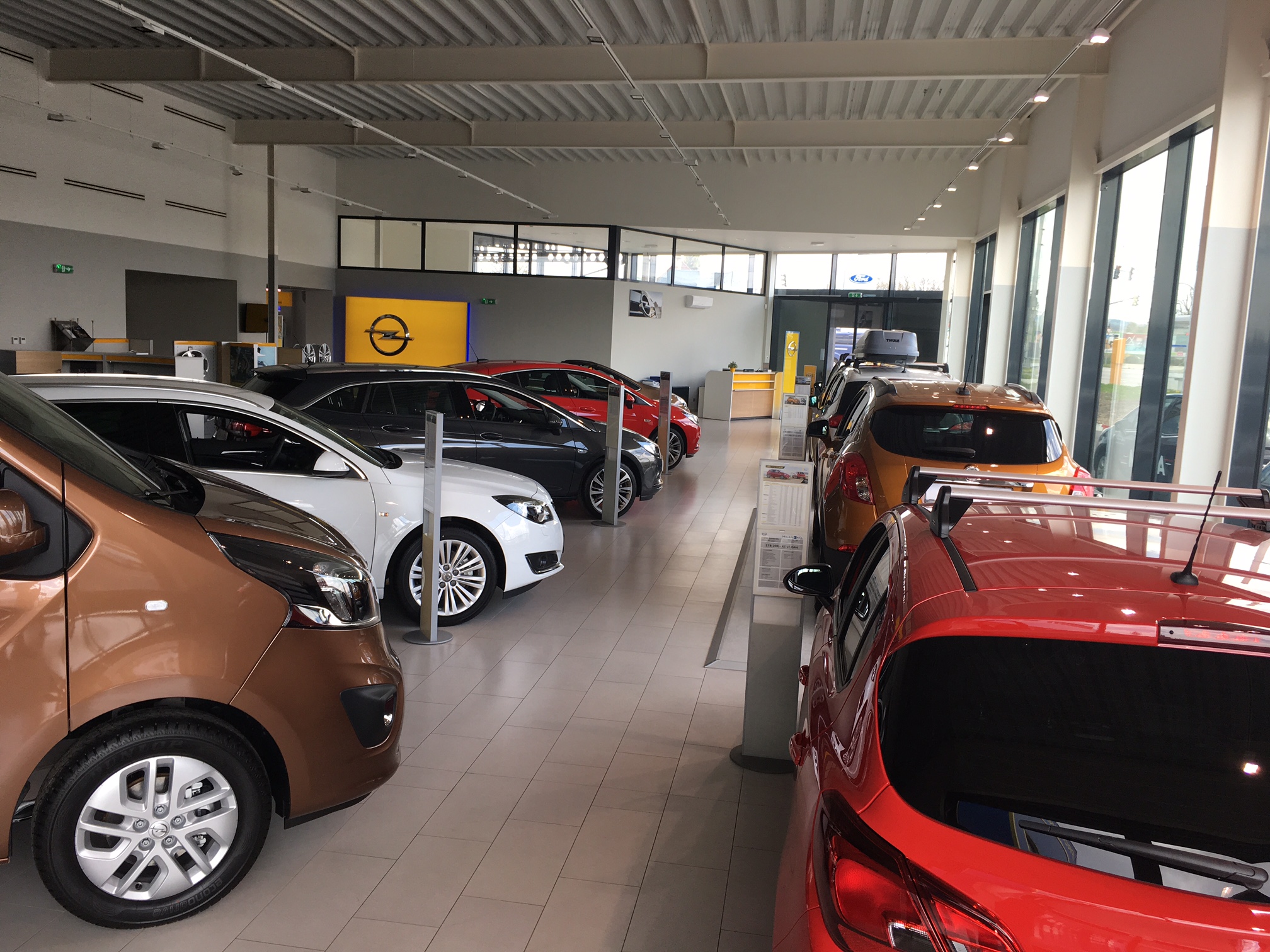Opel MNC auto foto 3
