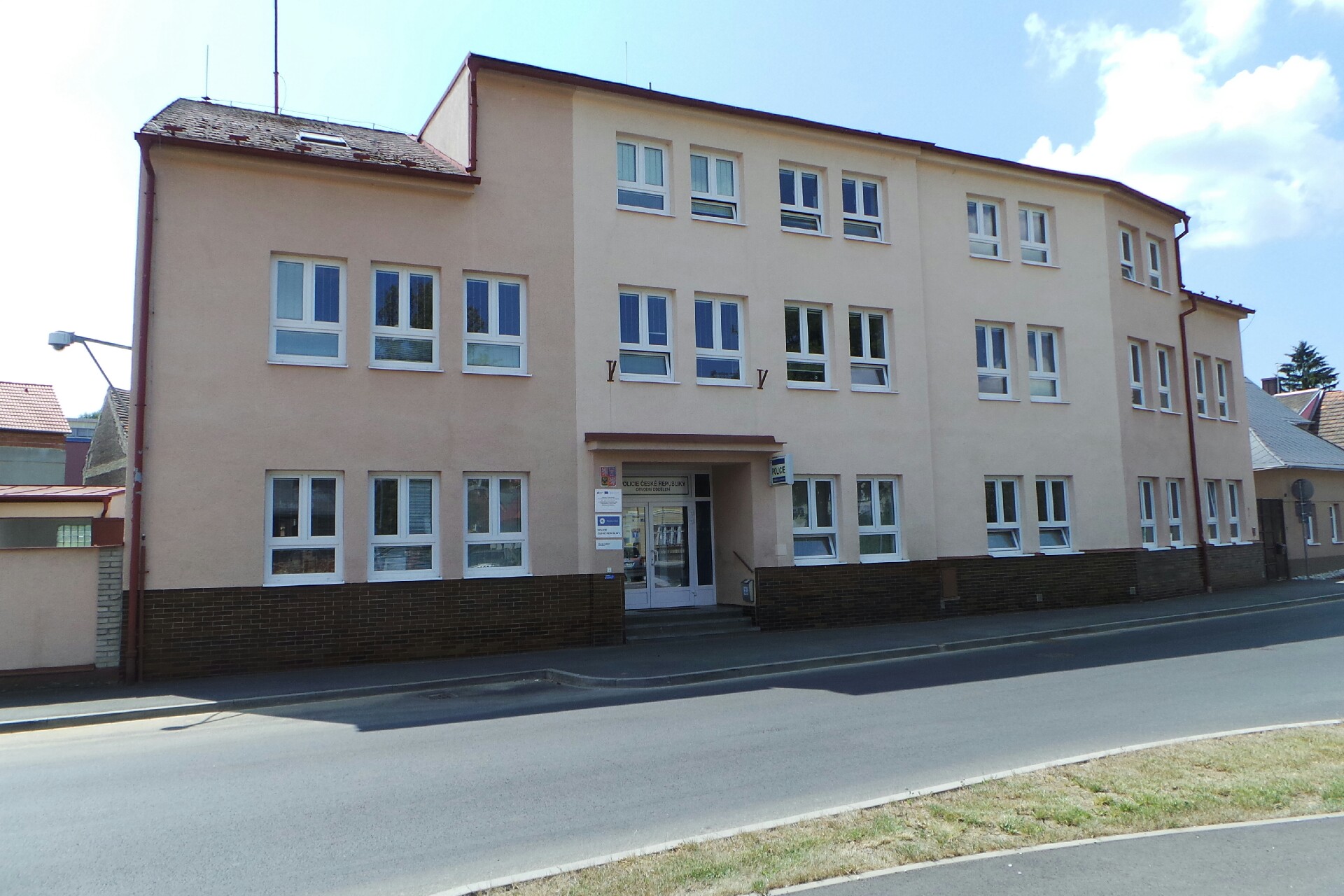 Policie ČR - Obvodní oddělení Domažlice foto 2