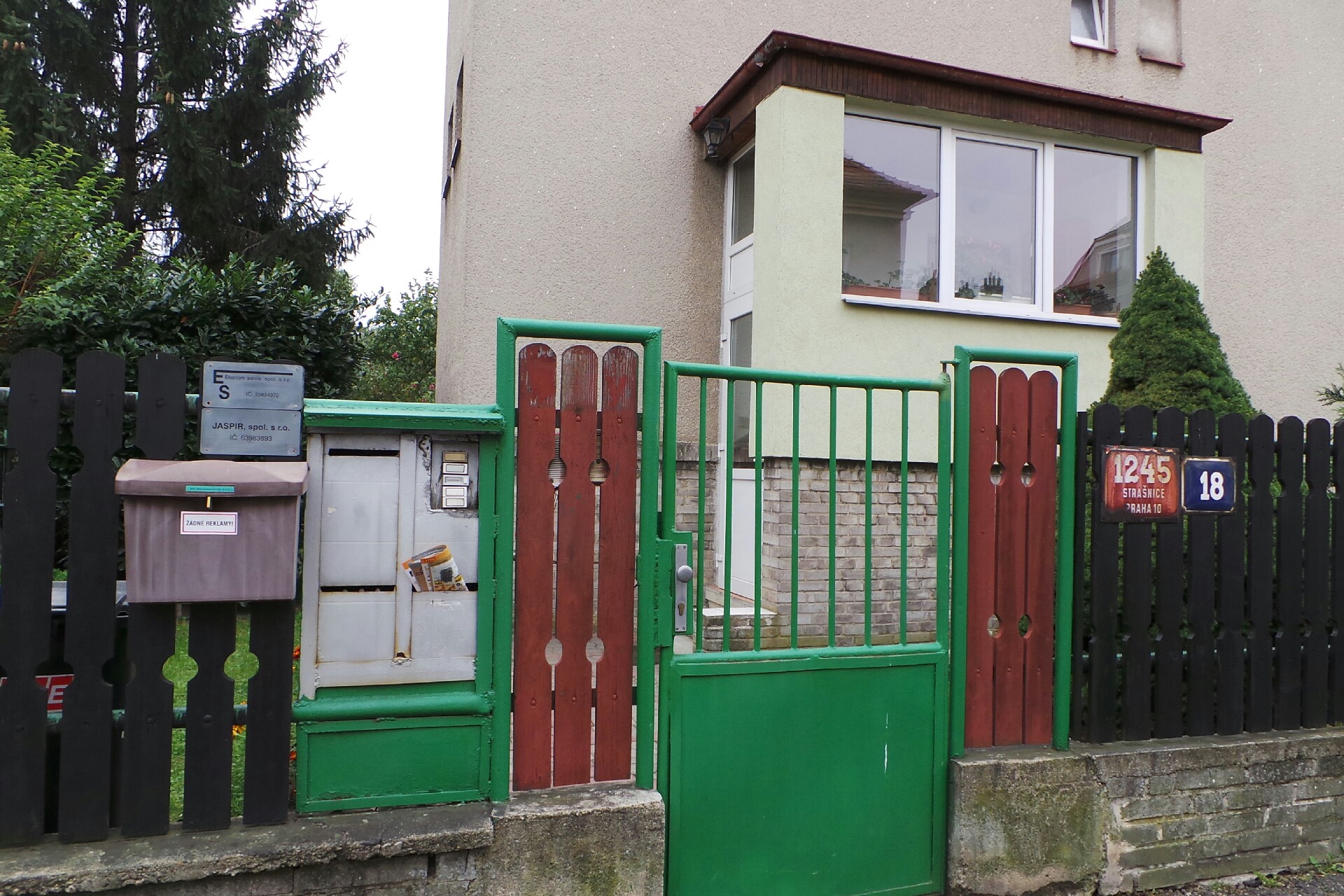 ES - Ekonom servis, spol. s r.o.