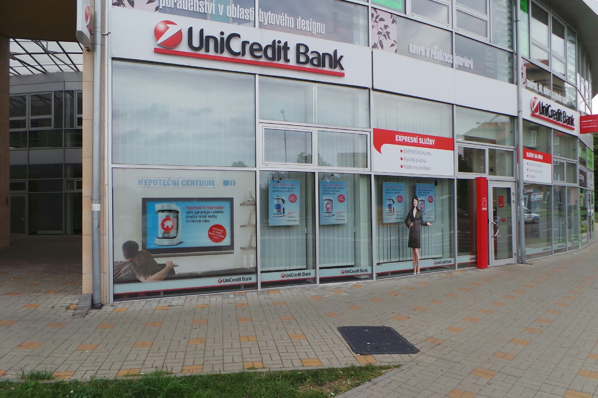 UniCredit Bank Czech Republic and Slovakia, a.s. foto 2