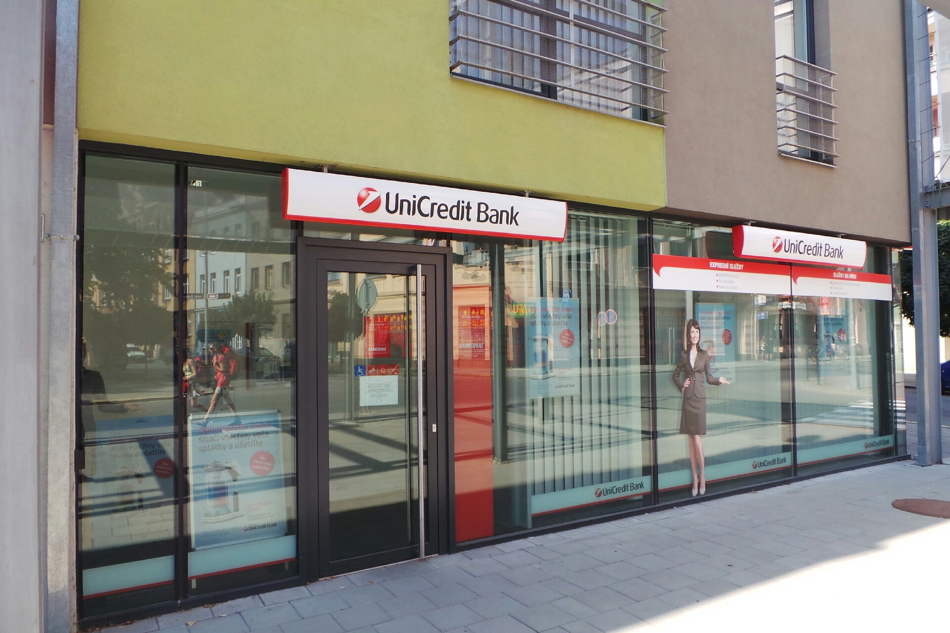 UniCredit Bank Czech Republic and Slovakia, a.s. foto 2