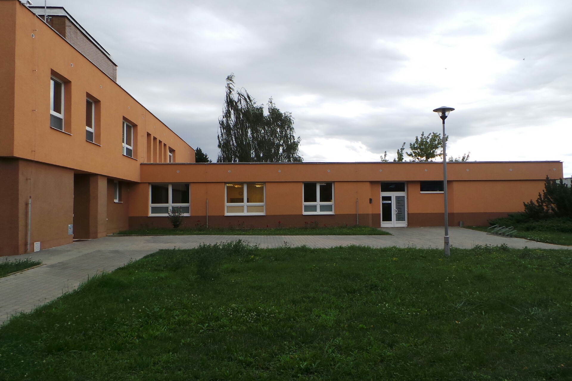 MEDICOM`S, spol. s r.o.