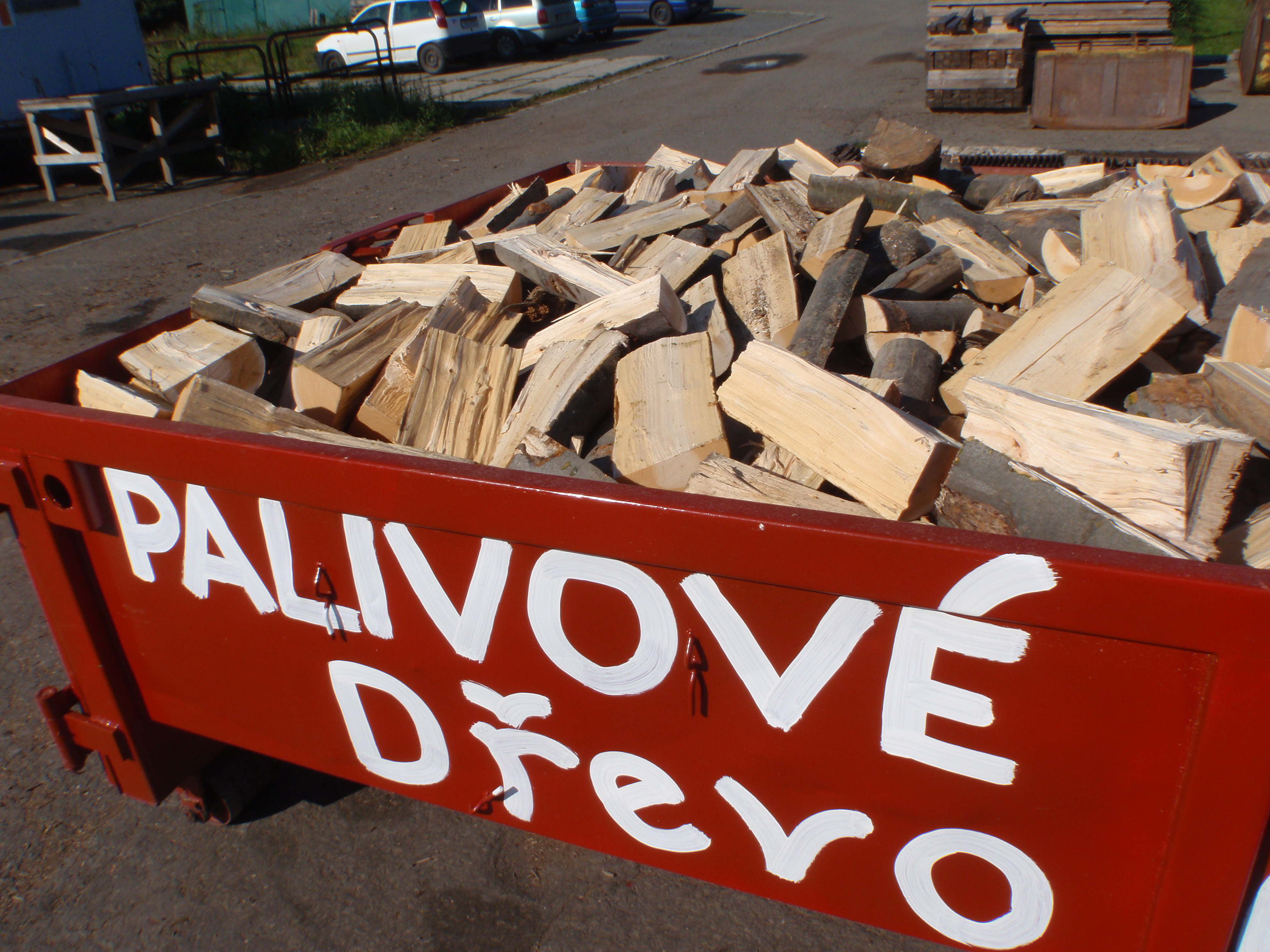 Dřevosklad Drahotuše foto 1