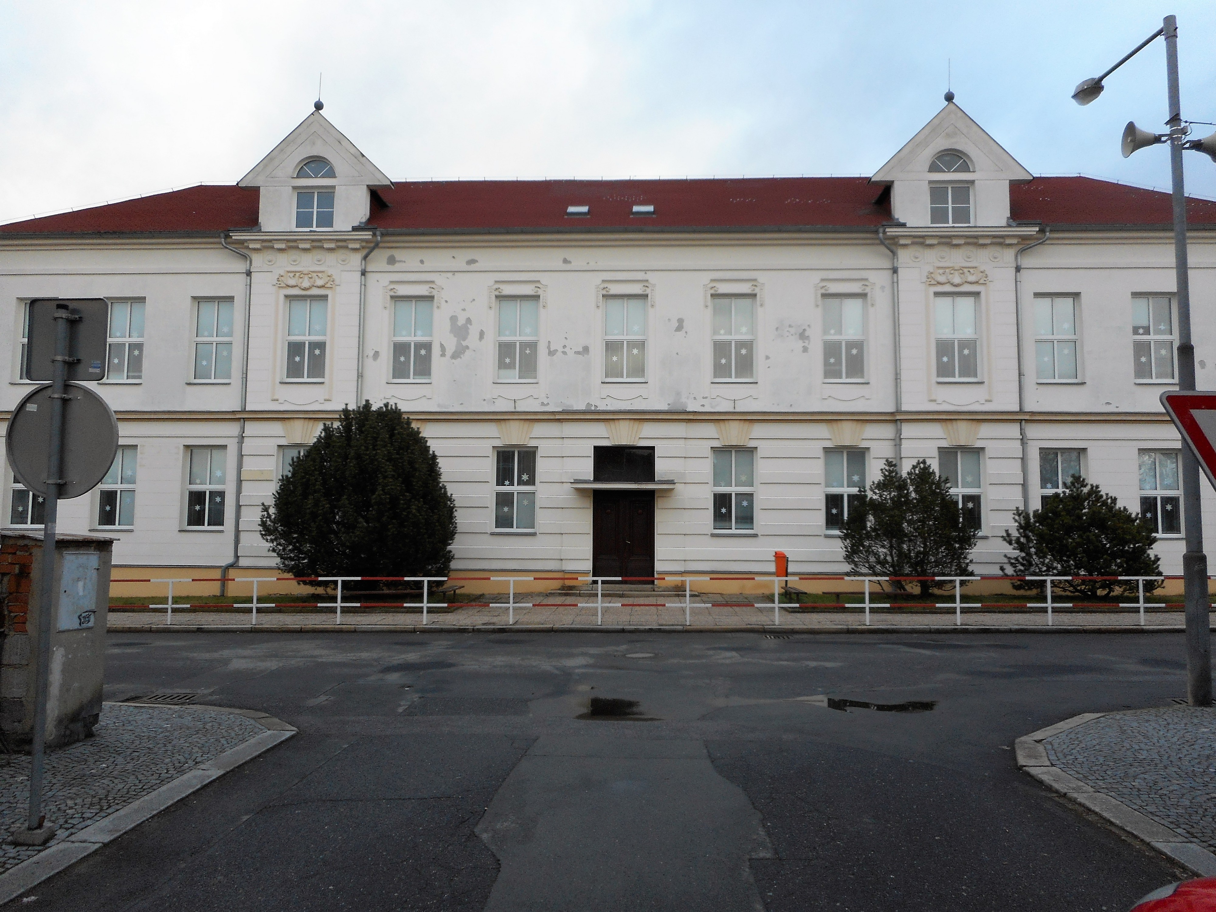 ZŠ Mnichovo Hradiště, Sokolovská foto 2