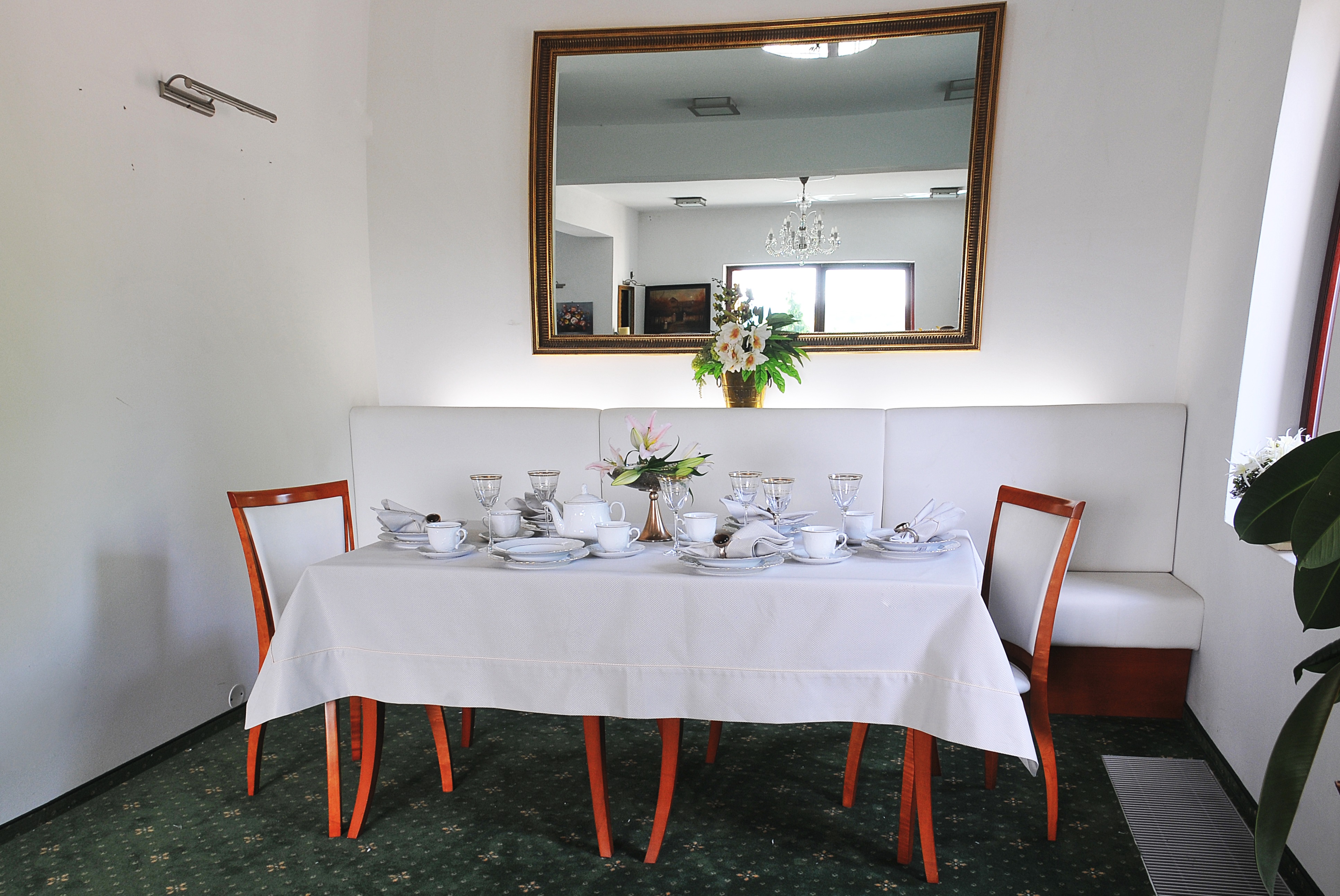 Wellness & SPA boutique Hotel pod lipkami Praha foto 5