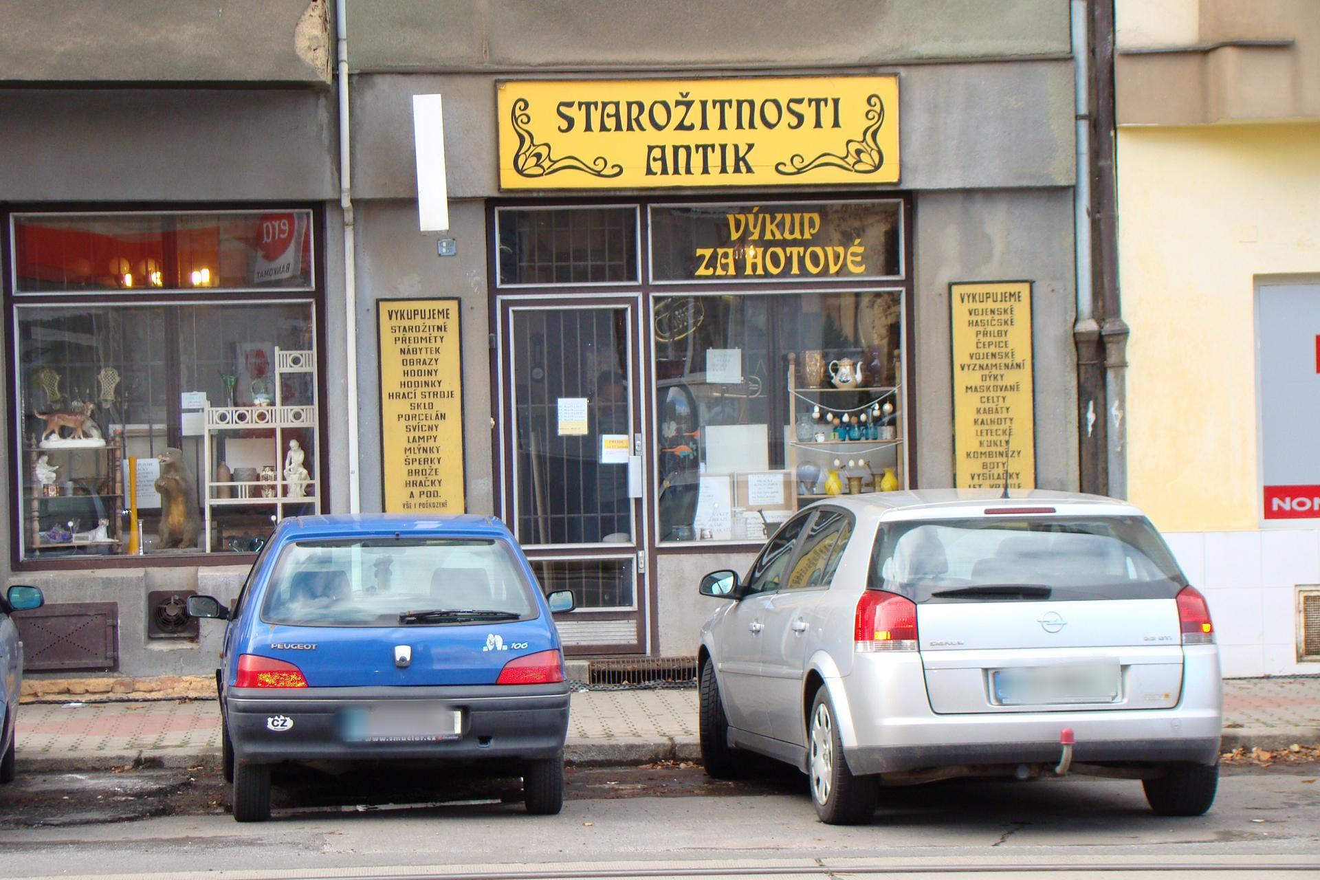 Starožitnosti Antik foto 2