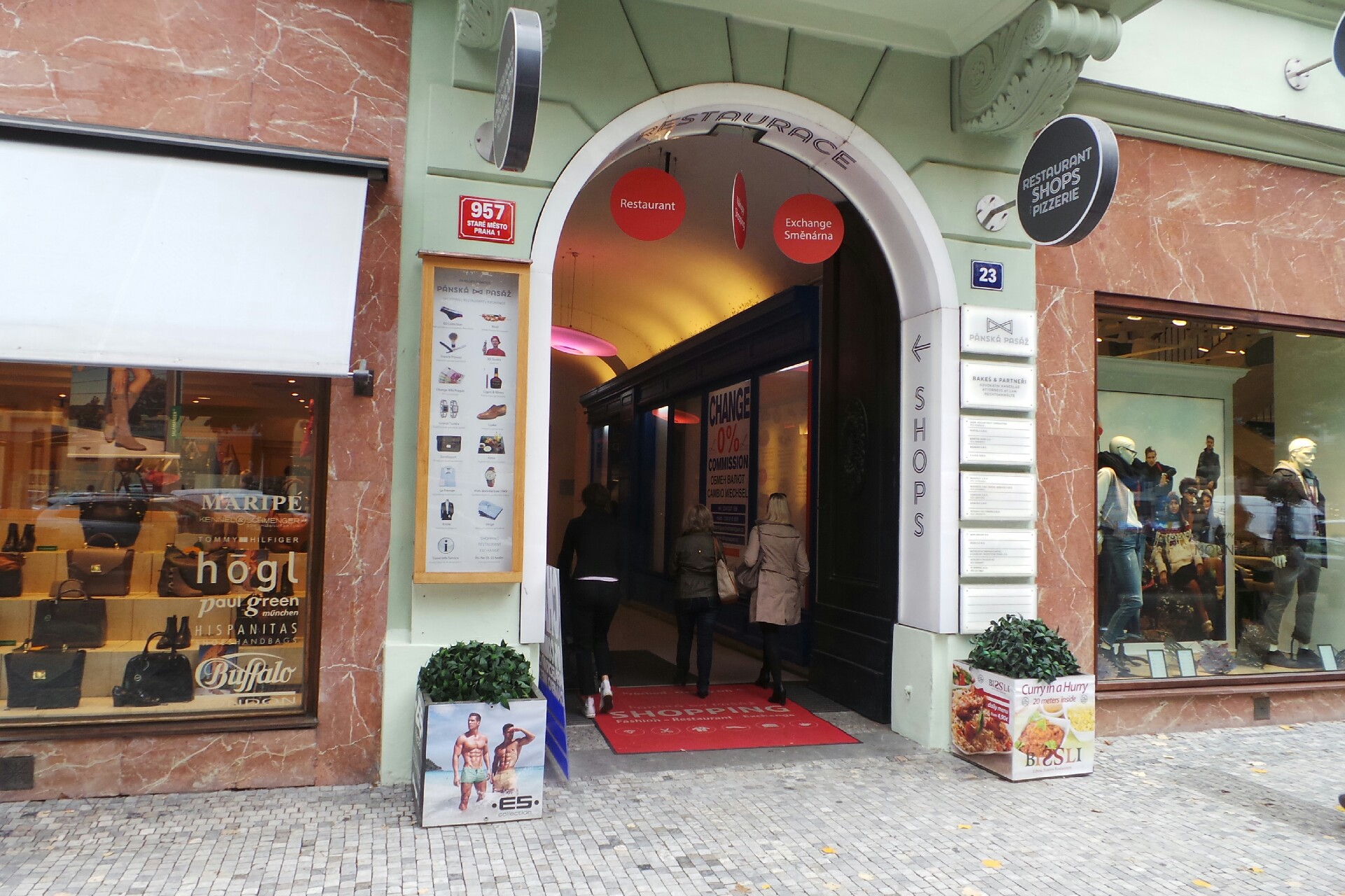 ES Collection Prague