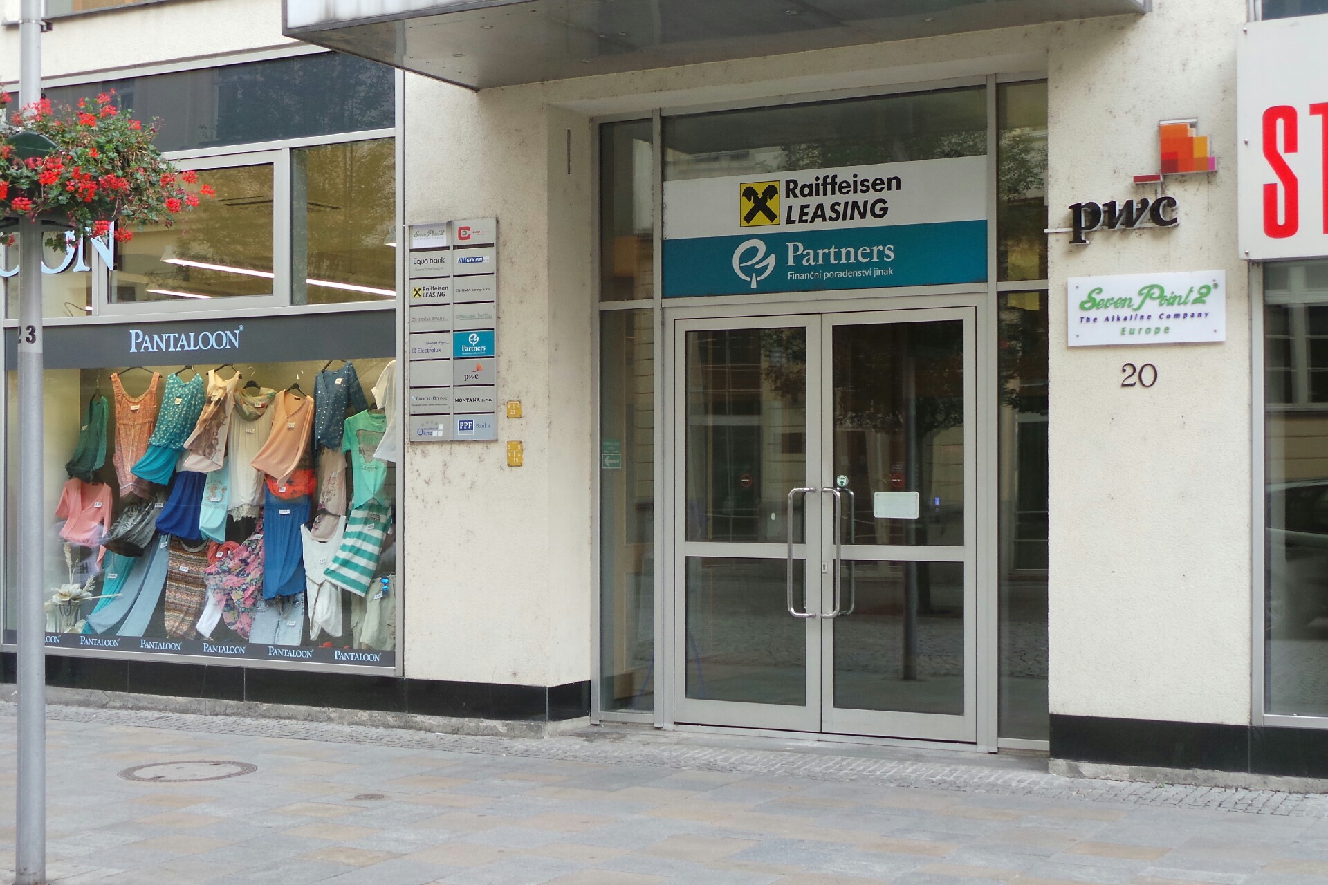 KV - advisory, spol. s r.o.