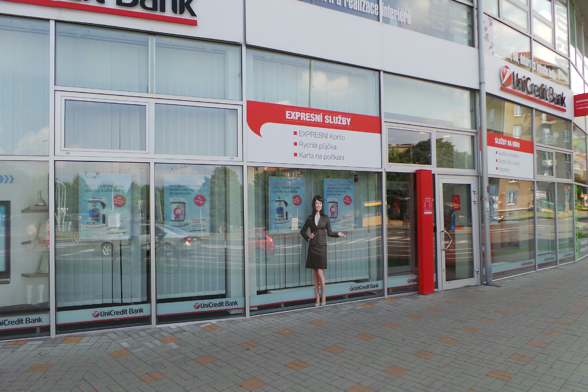 Bankomat UniCredit Bank Czech Republic foto 2