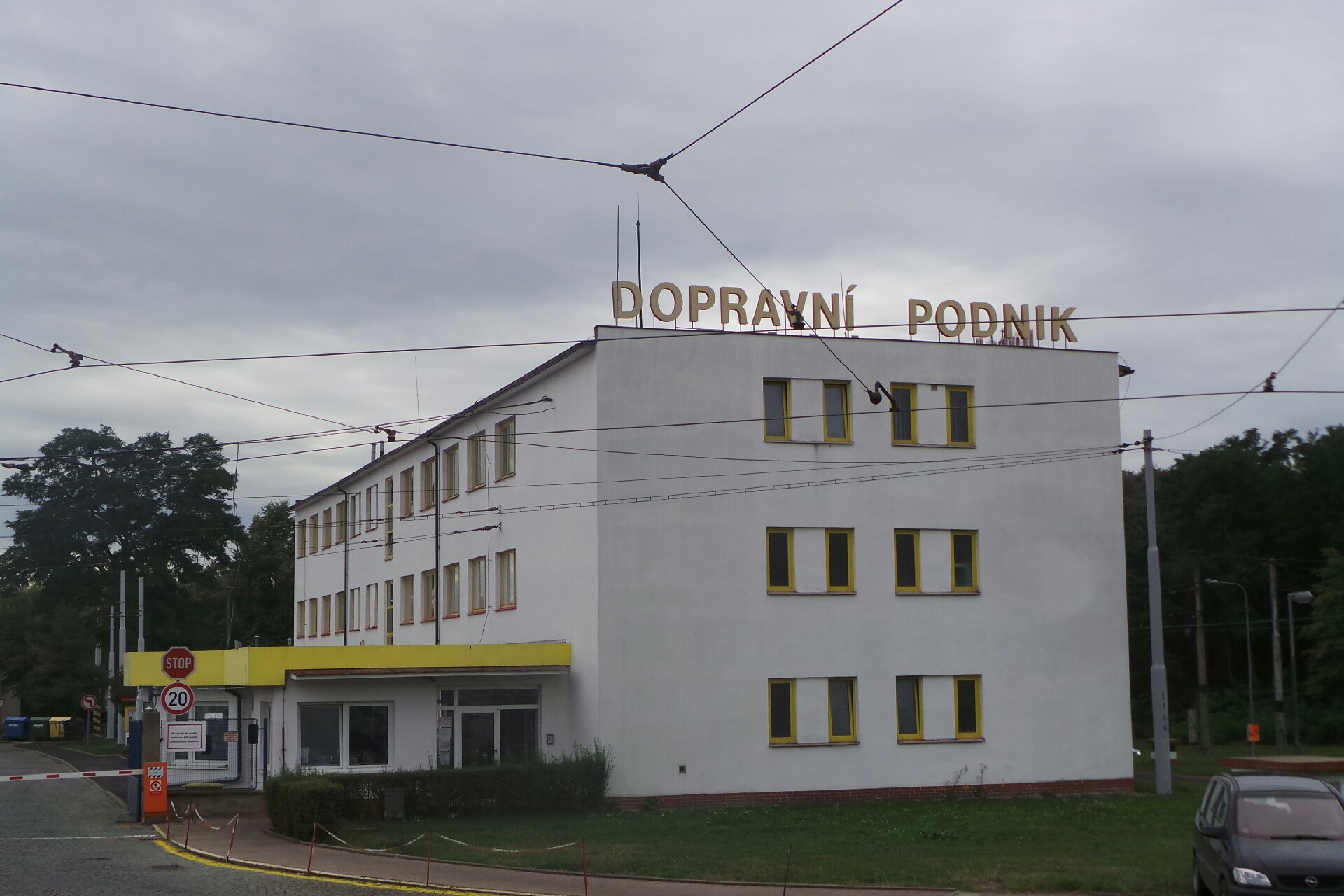 Autoservis - DOPRAVNÍ PODNIK měst Mostu a Litvínova, a.s.